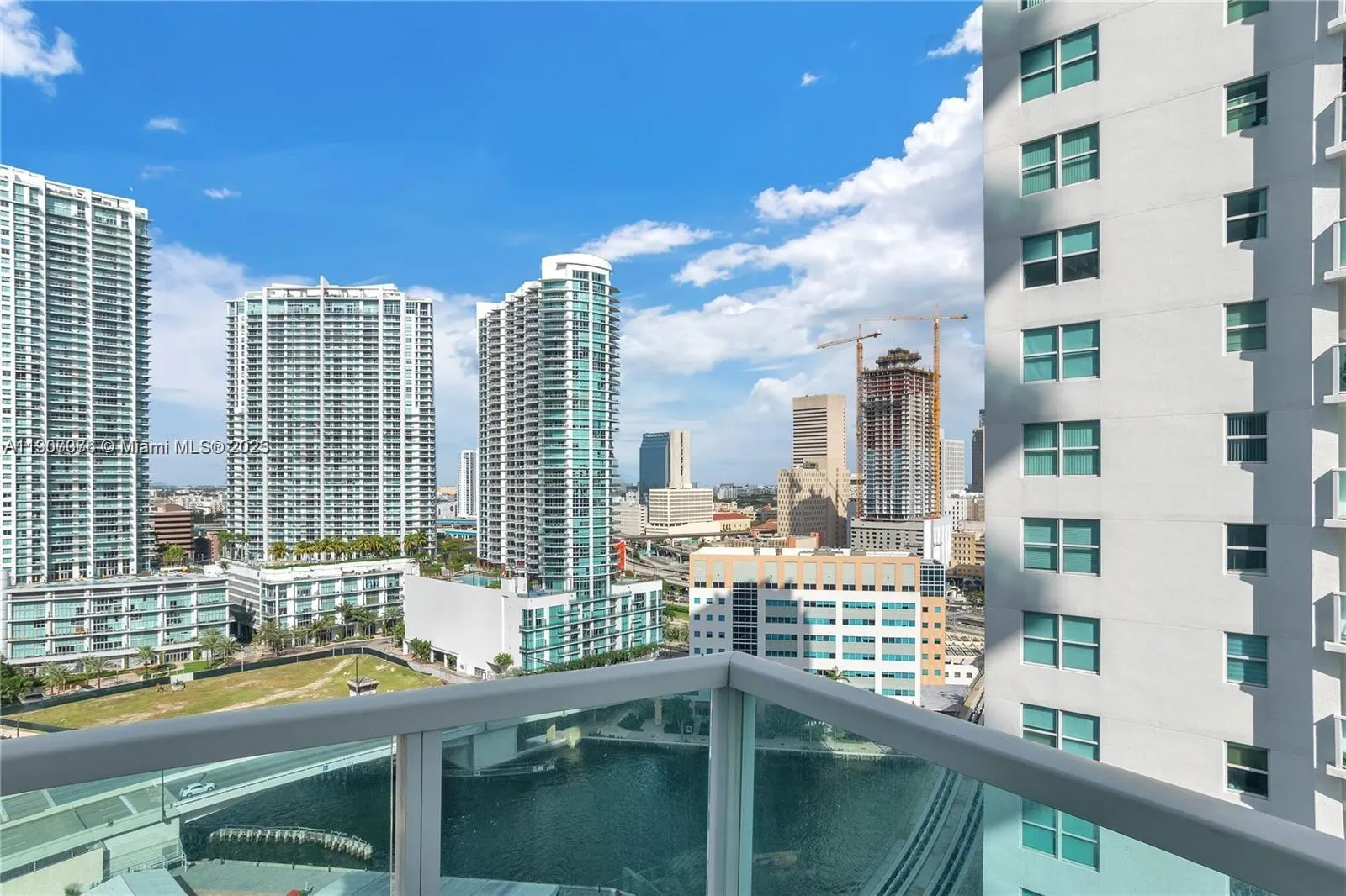 41 Se 5th St 1217, Miami, Florida 33131, Miami, Florida 33131, 2 Bedrooms Bedrooms, ,2 BathroomsBathrooms,Residential Lease,For Rent,41 Se 5th St 1217, Miami, Florida 33131,A11907376