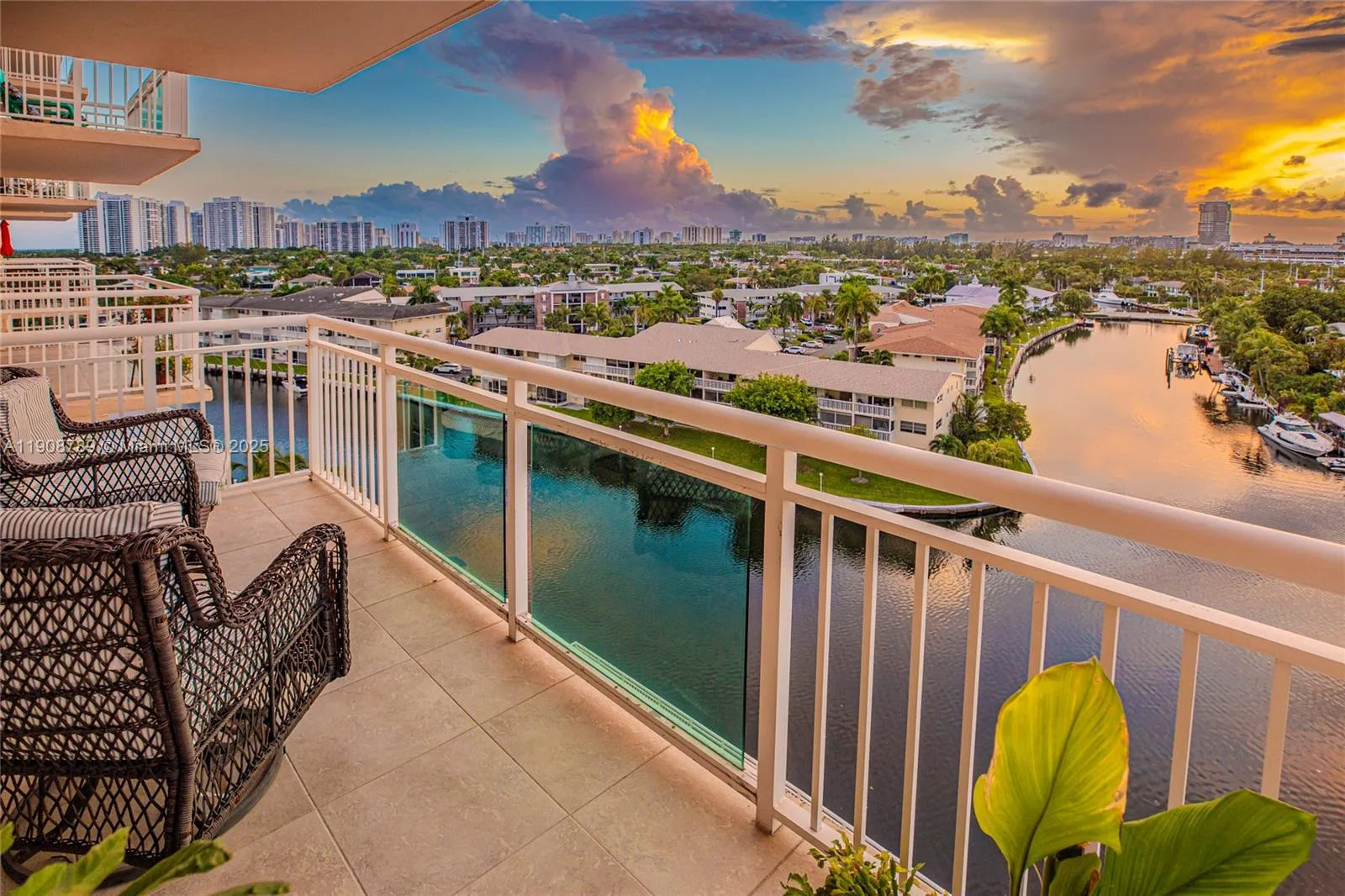 437 Golden Isles Dr 9b-c, Hallandale Beach, Florid, Hallandale Beach, Florida 33009, 4 Bedrooms Bedrooms, ,2 BathroomsBathrooms,Residential,For Sale,437 Golden Isles Dr 9b-c, Hallandale Beach, Florid,A11908789