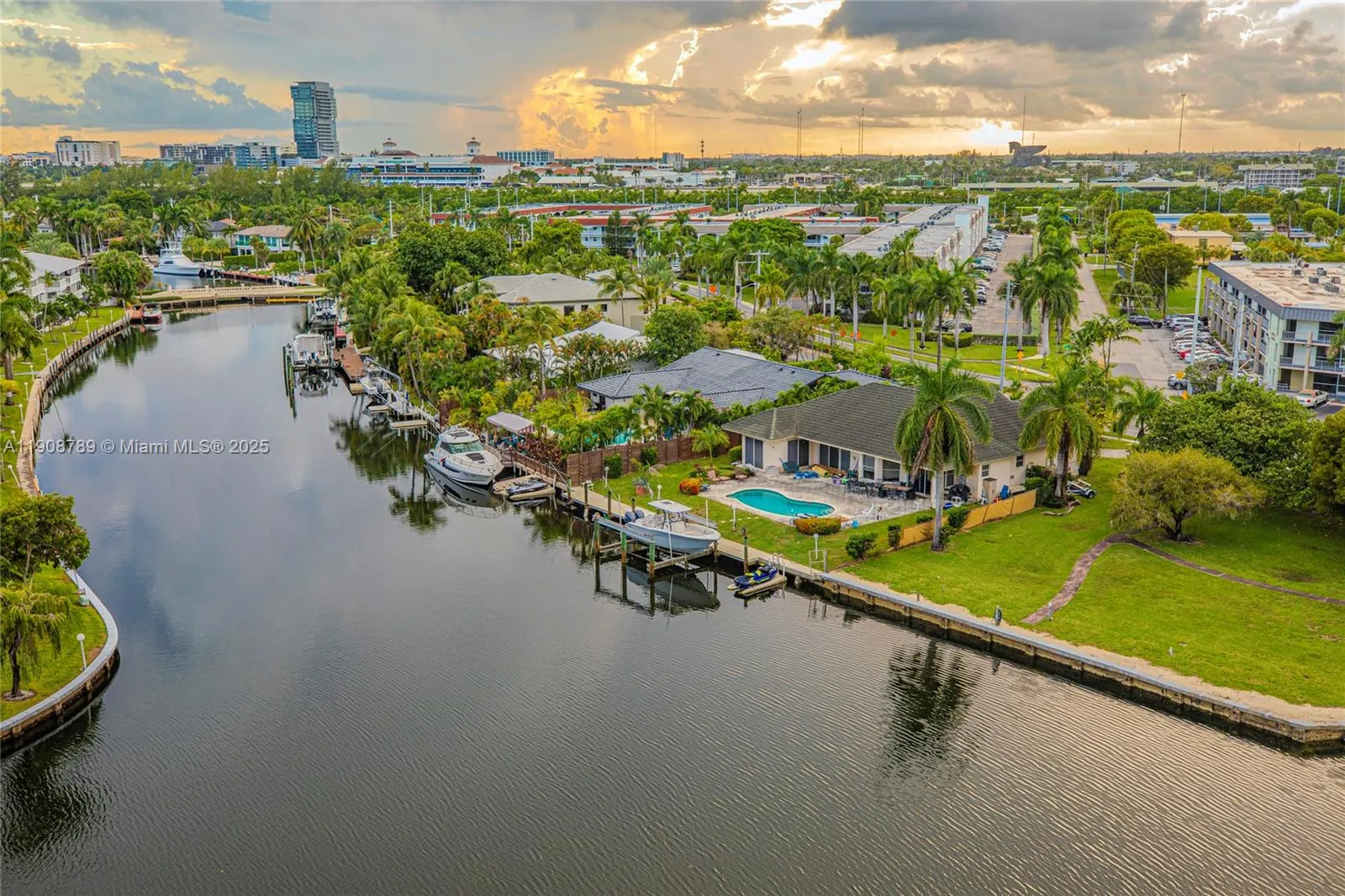 437 Golden Isles Dr 9b-c, Hallandale Beach, Florid, Hallandale Beach, Florida 33009, 4 Bedrooms Bedrooms, ,2 BathroomsBathrooms,Residential,For Sale,437 Golden Isles Dr 9b-c, Hallandale Beach, Florid,A11908789