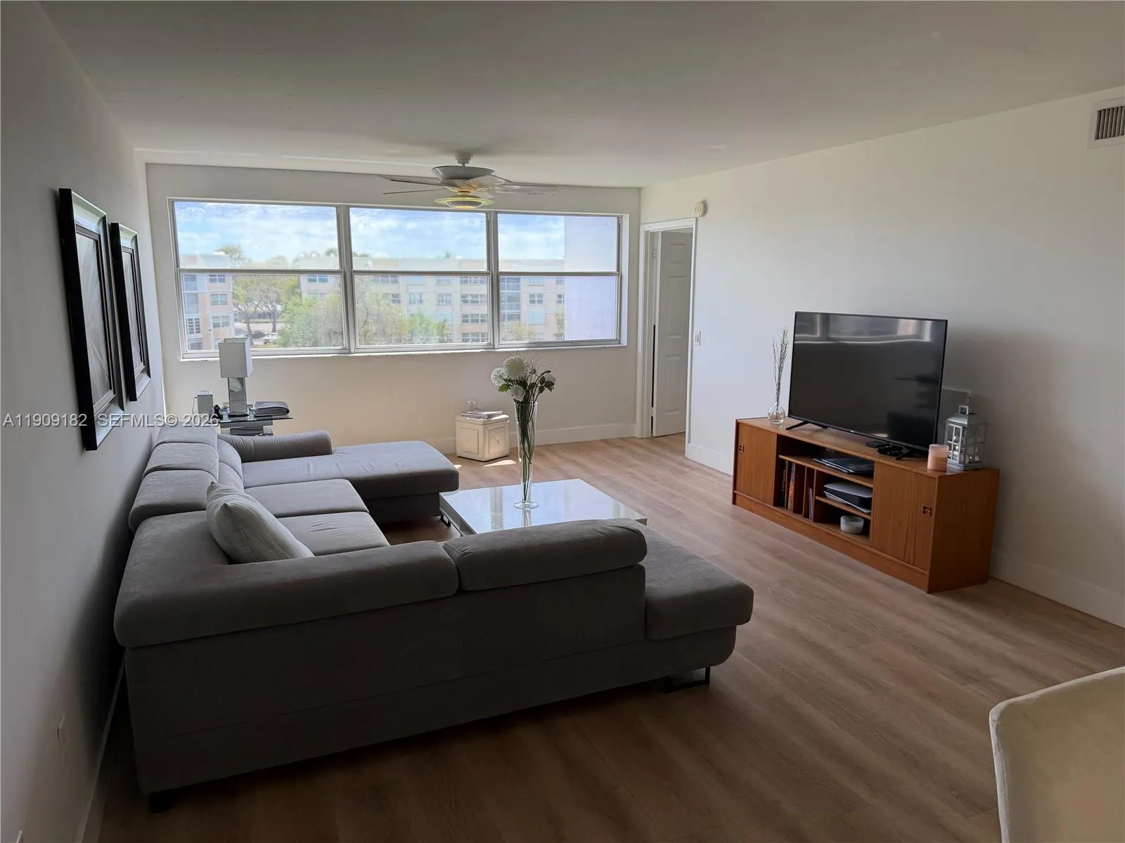 2560 Nw 103rd Ave 402, Sunrise, Florida 33322, Sunrise, Florida 33322, 2 Bedrooms Bedrooms, ,2 BathroomsBathrooms,Residential,For Sale,2560 Nw 103rd Ave 402, Sunrise, Florida 33322,A11909182