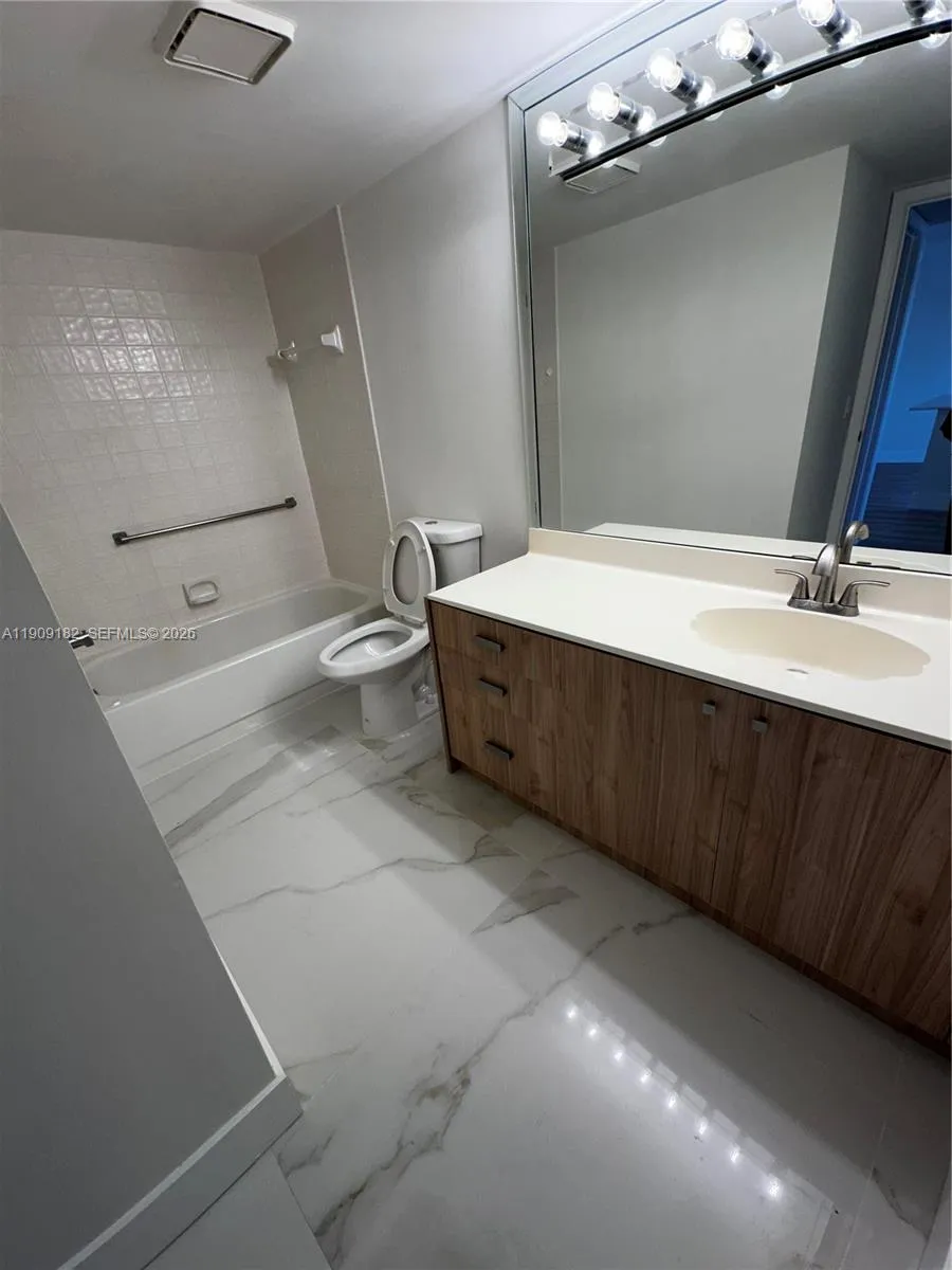 2560 Nw 103rd Ave 402, Sunrise, Florida 33322, Sunrise, Florida 33322, 2 Bedrooms Bedrooms, ,2 BathroomsBathrooms,Residential,For Sale,2560 Nw 103rd Ave 402, Sunrise, Florida 33322,A11909182