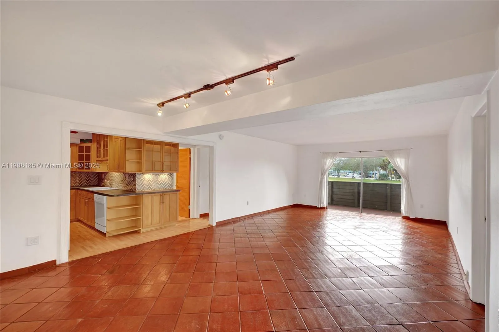 8335 Sw 72nd Ave 205d, Miami, Florida 33143, Miami, Florida 33143, 2 Bedrooms Bedrooms, ,2 BathroomsBathrooms,Residential,For Sale,8335 Sw 72nd Ave 205d, Miami, Florida 33143,A11908185