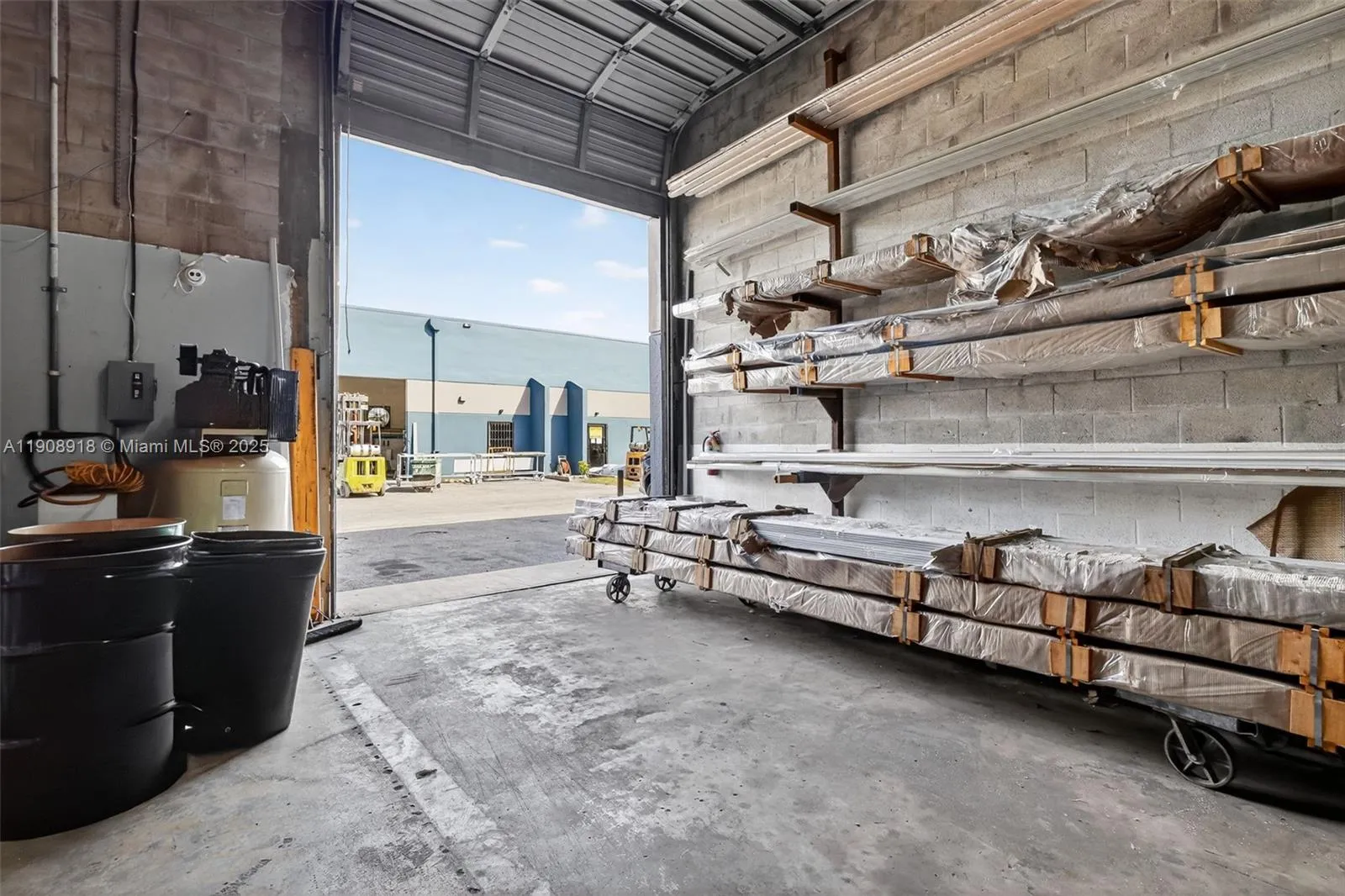 7760 W 20th Ave 21, Hialeah, Florida 33016, Hialeah, Florida 33016, ,Commercial Sale,For Sale,7760 W 20th Ave 21, Hialeah, Florida 33016,A11908918