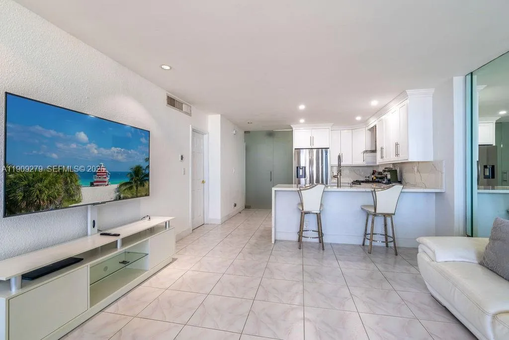 3140 S Ocean Dr Ph7, Hallandale Beach, Florida 330, Hallandale Beach, Florida 33009, 1 Bedroom Bedrooms, ,2 BathroomsBathrooms,Residential,For Sale,3140 S Ocean Dr Ph7, Hallandale Beach, Florida 330,A11909279