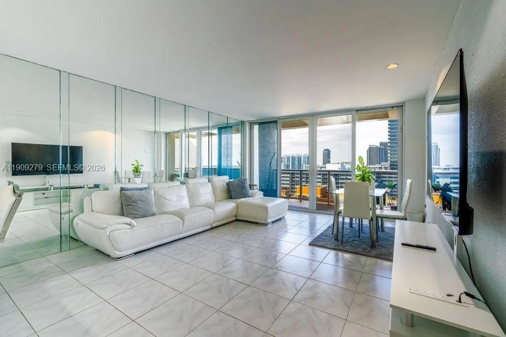 3140 S Ocean Dr Ph7, Hallandale Beach, Florida 330, Hallandale Beach, Florida 33009, 1 Bedroom Bedrooms, ,2 BathroomsBathrooms,Residential,For Sale,3140 S Ocean Dr Ph7, Hallandale Beach, Florida 330,A11909279