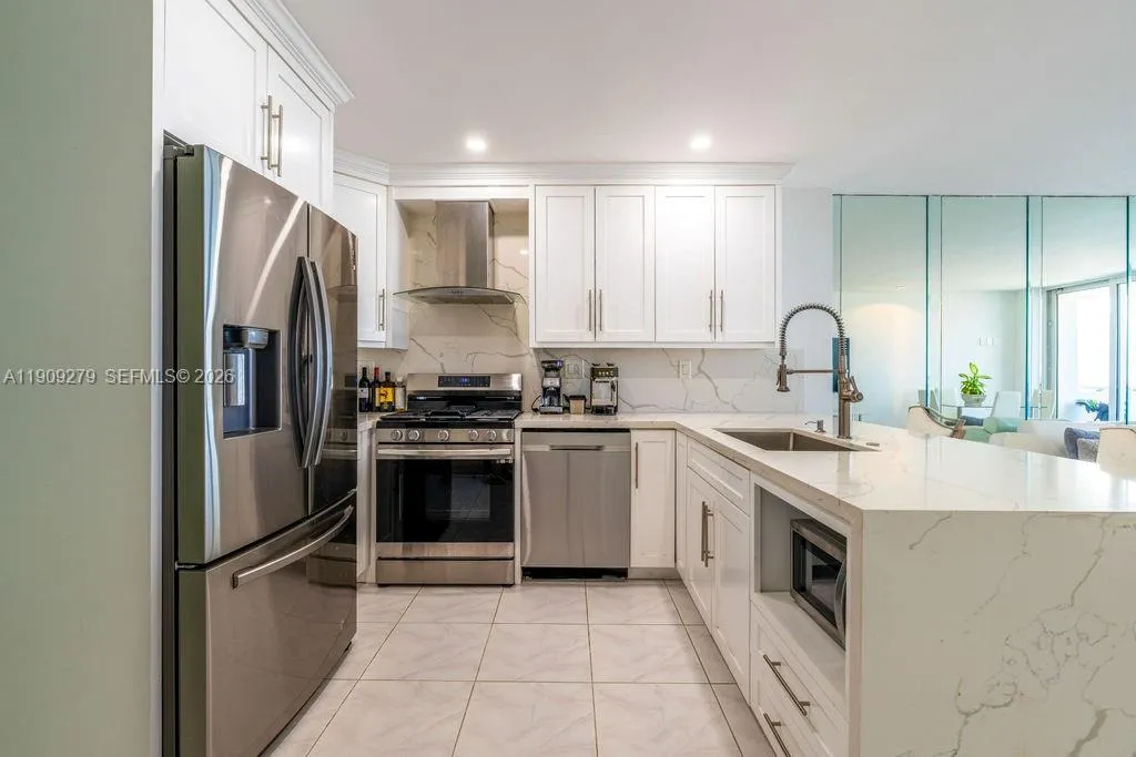 3140 S Ocean Dr Ph7, Hallandale Beach, Florida 330, Hallandale Beach, Florida 33009, 1 Bedroom Bedrooms, ,2 BathroomsBathrooms,Residential,For Sale,3140 S Ocean Dr Ph7, Hallandale Beach, Florida 330,A11909279