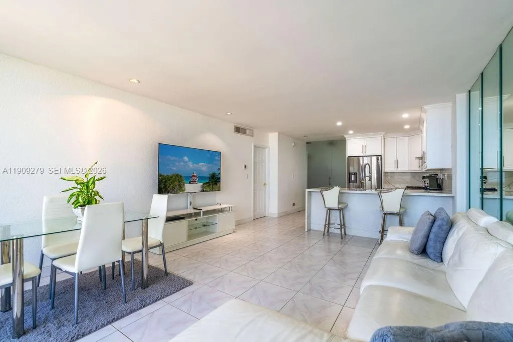 3140 S Ocean Dr Ph7, Hallandale Beach, Florida 330, Hallandale Beach, Florida 33009, 1 Bedroom Bedrooms, ,2 BathroomsBathrooms,Residential,For Sale,3140 S Ocean Dr Ph7, Hallandale Beach, Florida 330,A11909279