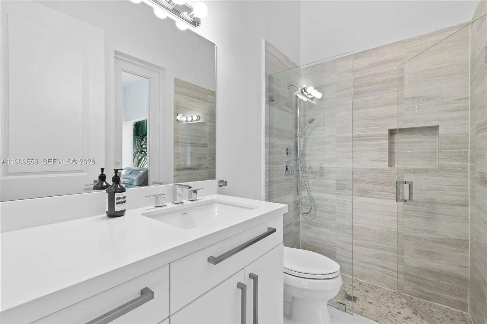 9580 Sw 101st Ter, Miami, Florida 33176, Miami, Florida 33176, 6 Bedrooms Bedrooms, ,6 BathroomsBathrooms,Residential Lease,For Rent,9580 Sw 101st Ter, Miami, Florida 33176,A11909559