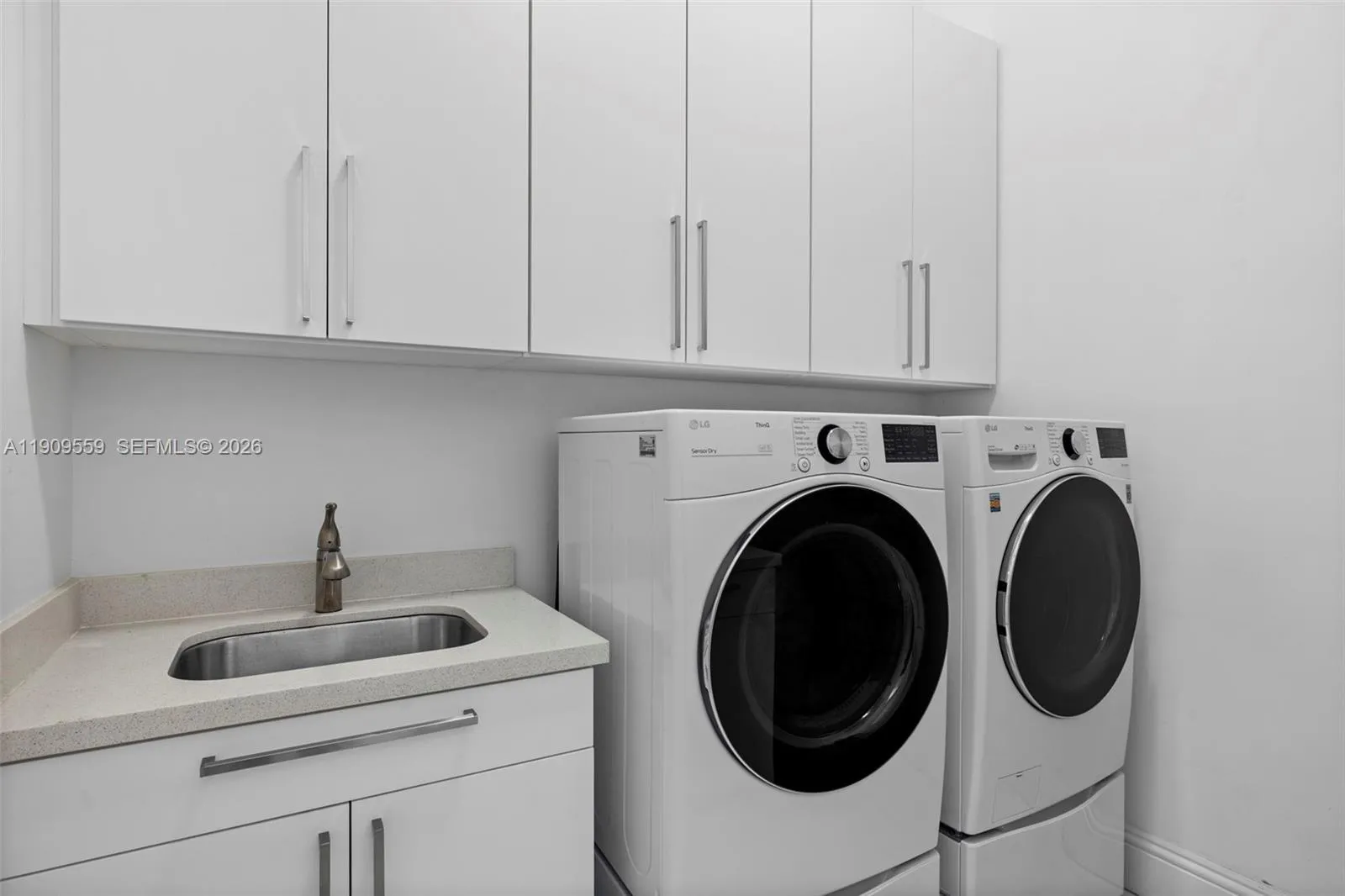 9580 Sw 101st Ter, Miami, Florida 33176, Miami, Florida 33176, 6 Bedrooms Bedrooms, ,6 BathroomsBathrooms,Residential Lease,For Rent,9580 Sw 101st Ter, Miami, Florida 33176,A11909559