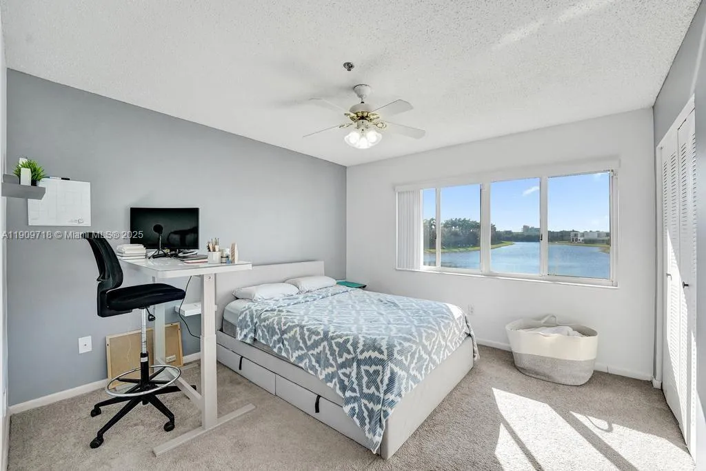 174 Riviera Cir 27-4, Weston, Florida 33326, Weston, Florida 33326, 2 Bedrooms Bedrooms, ,2 BathroomsBathrooms,Residential,For Sale,174 Riviera Cir 27-4, Weston, Florida 33326,A11909718