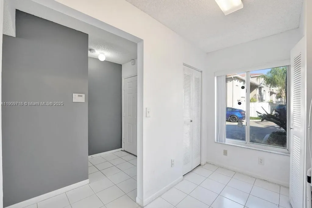 174 Riviera Cir 27-4, Weston, Florida 33326, Weston, Florida 33326, 2 Bedrooms Bedrooms, ,2 BathroomsBathrooms,Residential,For Sale,174 Riviera Cir 27-4, Weston, Florida 33326,A11909718