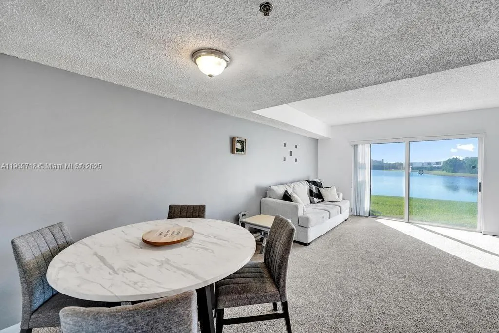 174 Riviera Cir 27-4, Weston, Florida 33326, Weston, Florida 33326, 2 Bedrooms Bedrooms, ,2 BathroomsBathrooms,Residential,For Sale,174 Riviera Cir 27-4, Weston, Florida 33326,A11909718