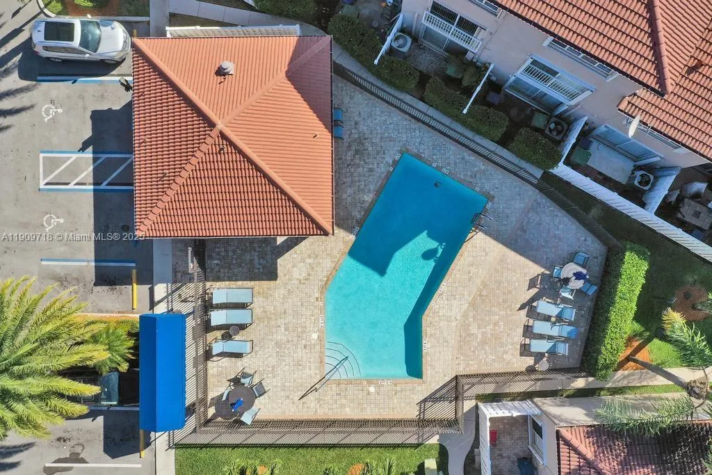 174 Riviera Cir 27-4, Weston, Florida 33326, Weston, Florida 33326, 2 Bedrooms Bedrooms, ,2 BathroomsBathrooms,Residential,For Sale,174 Riviera Cir 27-4, Weston, Florida 33326,A11909718