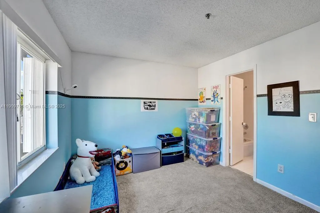 174 Riviera Cir 27-4, Weston, Florida 33326, Weston, Florida 33326, 2 Bedrooms Bedrooms, ,2 BathroomsBathrooms,Residential,For Sale,174 Riviera Cir 27-4, Weston, Florida 33326,A11909718