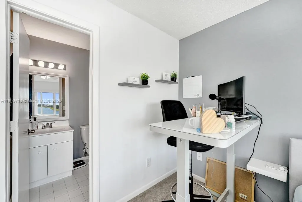 174 Riviera Cir 27-4, Weston, Florida 33326, Weston, Florida 33326, 2 Bedrooms Bedrooms, ,2 BathroomsBathrooms,Residential,For Sale,174 Riviera Cir 27-4, Weston, Florida 33326,A11909718