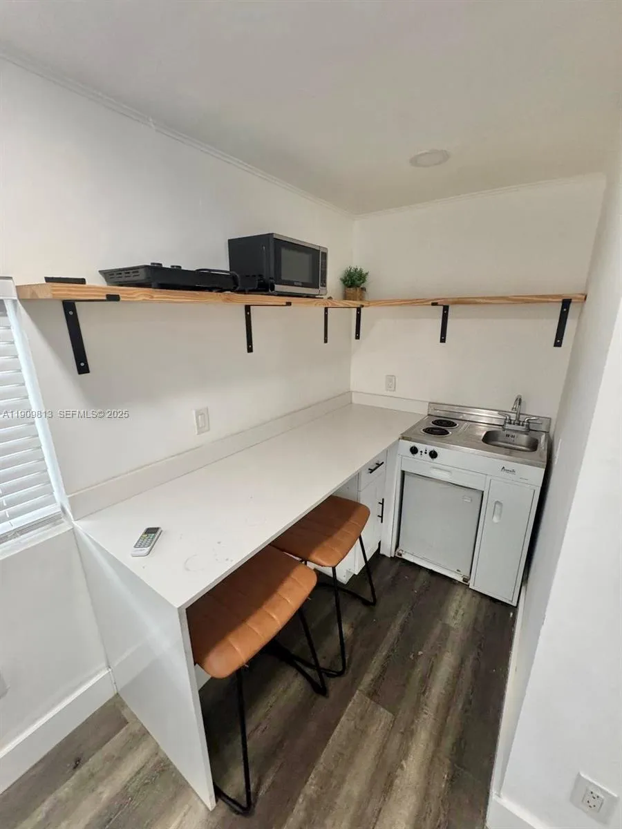 555 Ne 70th St, Miami, Florida 33138, Miami, Florida 33138, ,Residential Income,For Sale,555 Ne 70th St, Miami, Florida 33138,A11909813
