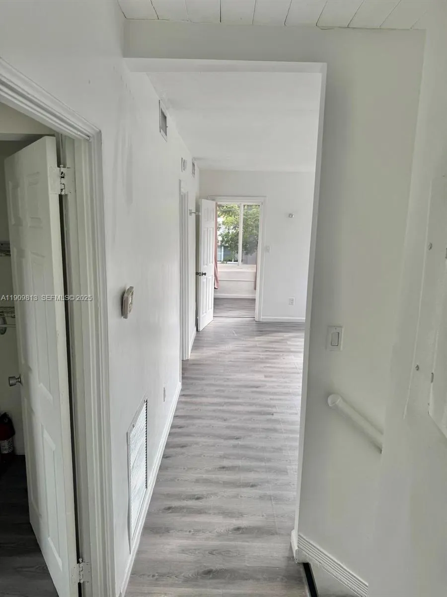 555 Ne 70th St, Miami, Florida 33138, Miami, Florida 33138, ,Residential Income,For Sale,555 Ne 70th St, Miami, Florida 33138,A11909813