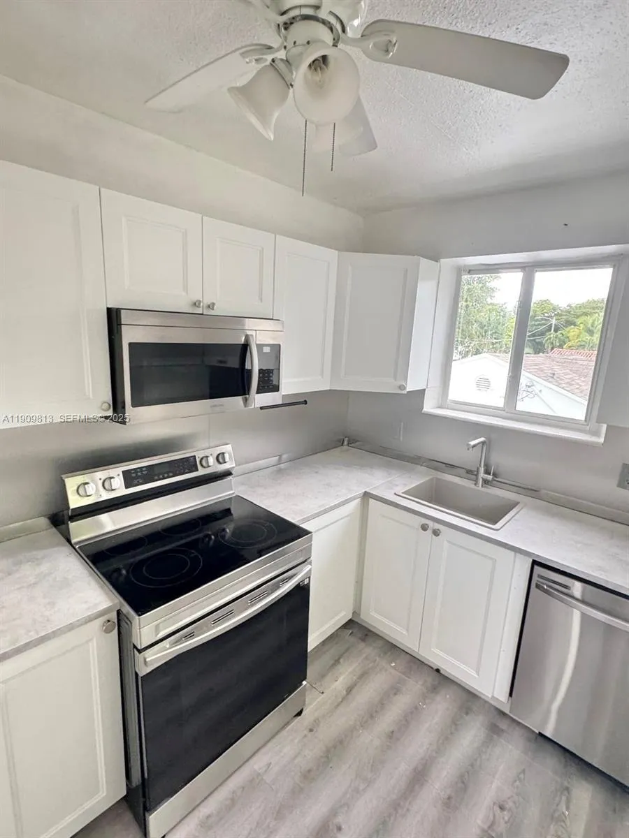 555 Ne 70th St, Miami, Florida 33138, Miami, Florida 33138, ,Residential Income,For Sale,555 Ne 70th St, Miami, Florida 33138,A11909813