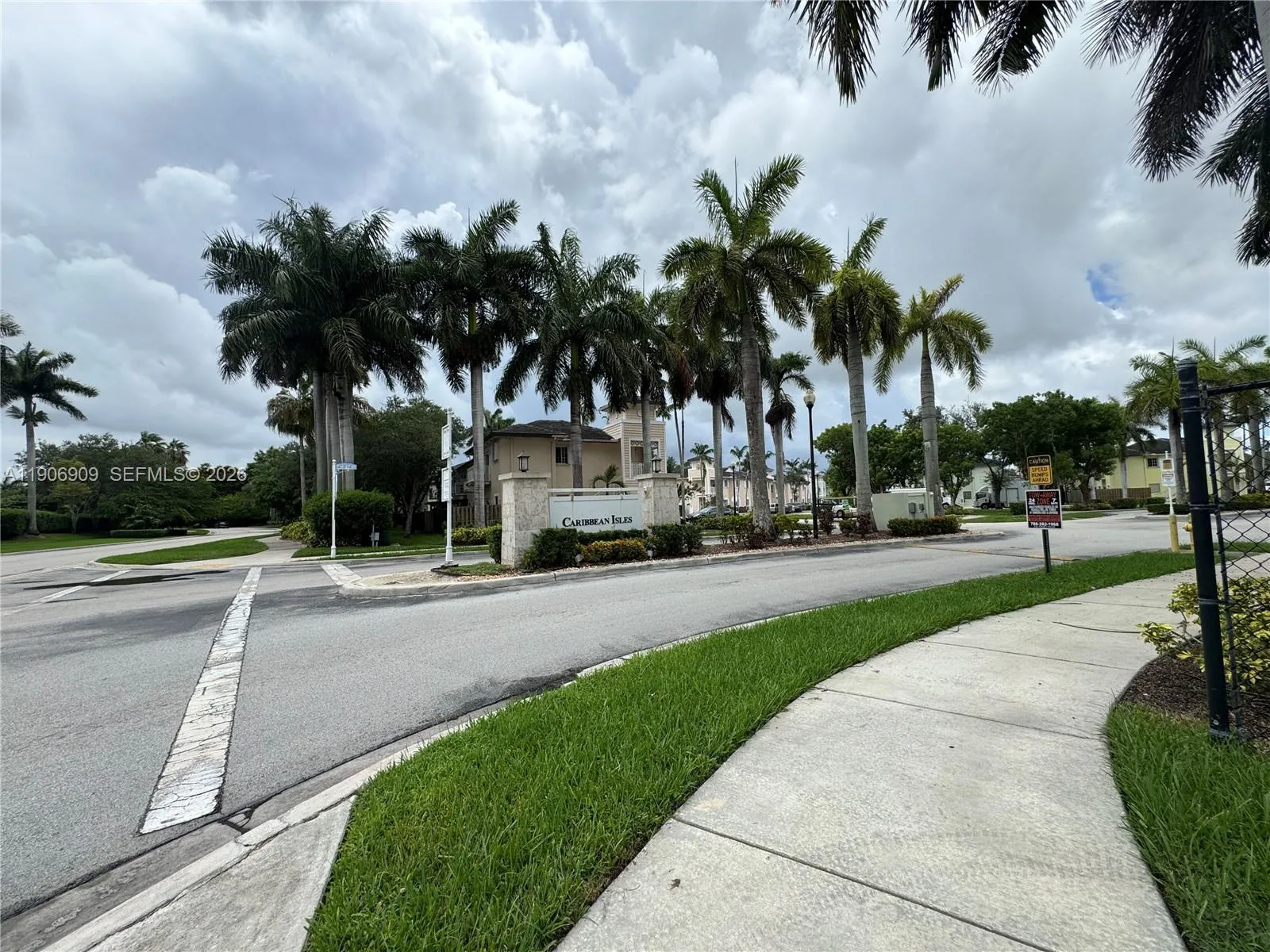2590 Ne 3rd Dr 203, Homestead, Florida 33033, Homestead, Florida 33033, 2 Bedrooms Bedrooms, ,2 BathroomsBathrooms,Residential Lease,For Rent,2590 Ne 3rd Dr 203, Homestead, Florida 33033,A11906909