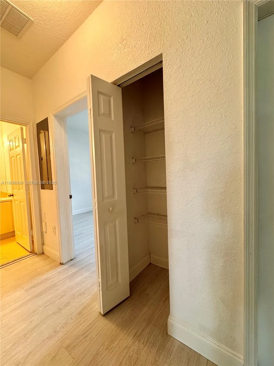 2590 Ne 3rd Dr 203, Homestead, Florida 33033, Homestead, Florida 33033, 2 Bedrooms Bedrooms, ,2 BathroomsBathrooms,Residential Lease,For Rent,2590 Ne 3rd Dr 203, Homestead, Florida 33033,A11906909