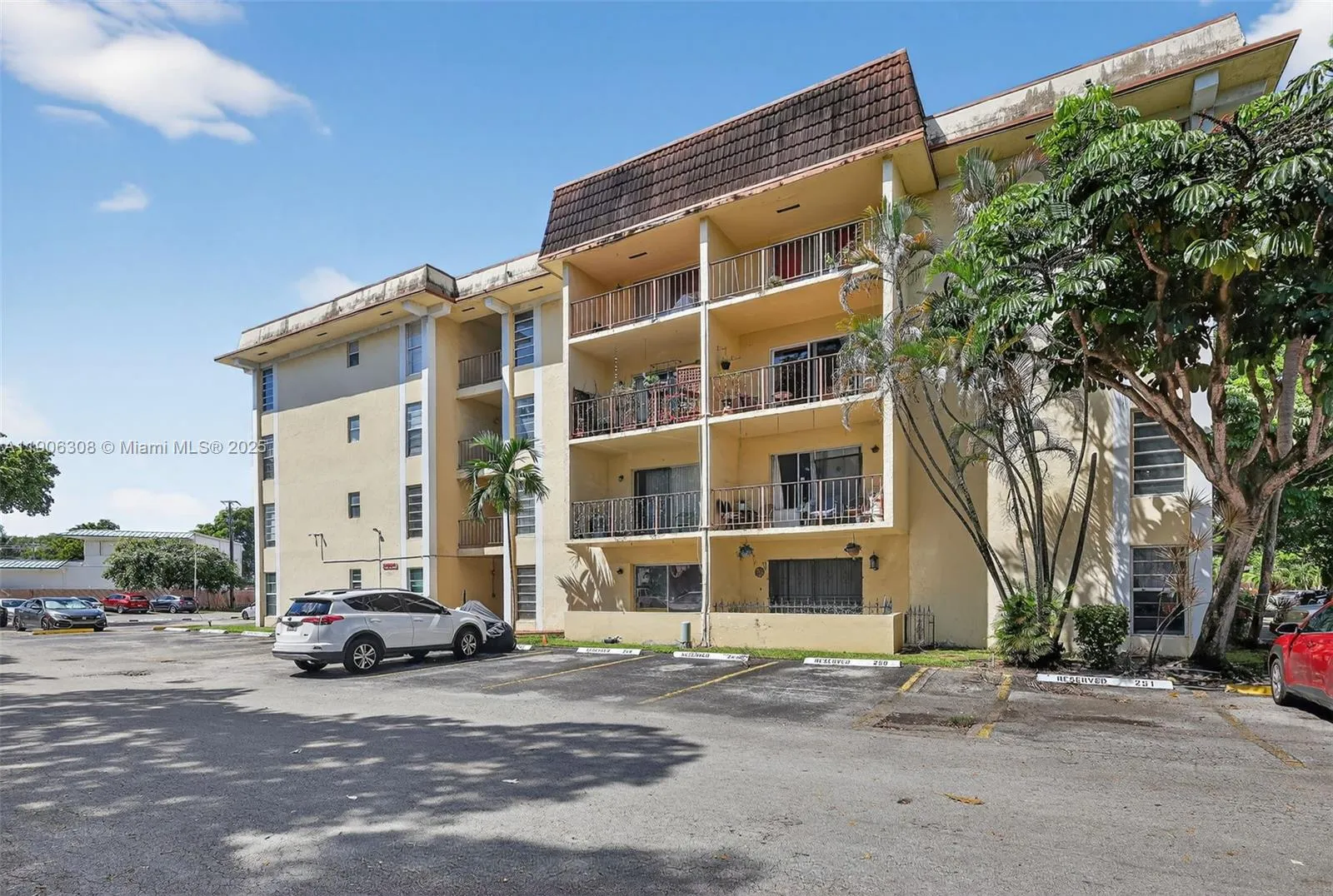 11925 Ne 2nd Ave B105, North Miami, Florida 33161, North Miami, Florida 33161, 2 Bedrooms Bedrooms, ,2 BathroomsBathrooms,Residential,For Sale,11925 Ne 2nd Ave B105, North Miami, Florida 33161,A11906308