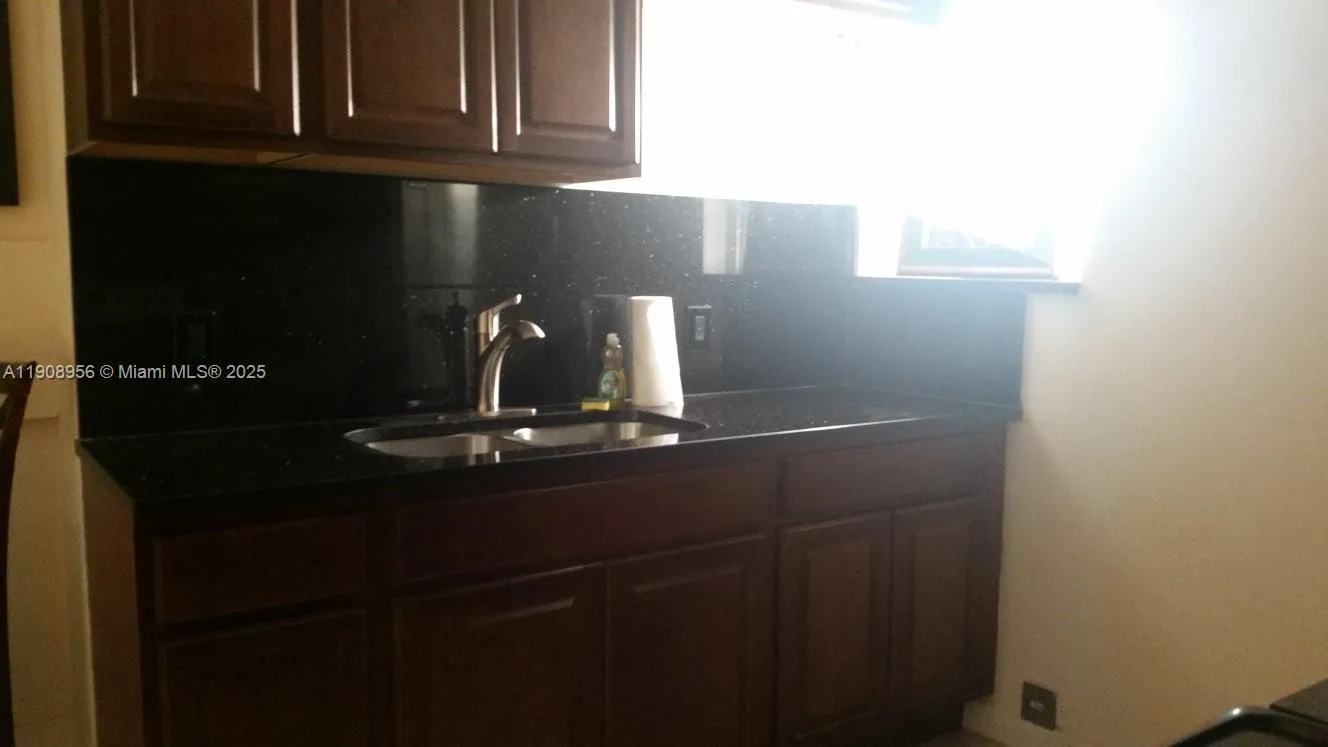 1719 Lincoln St 2 All Utilities Included, Hollywoo, Hollywood, Florida 33020, 1 Bedroom Bedrooms, ,1 BathroomBathrooms,Residential Lease,For Rent,1719 Lincoln St 2 All Utilities Included, Hollywoo,A11908956