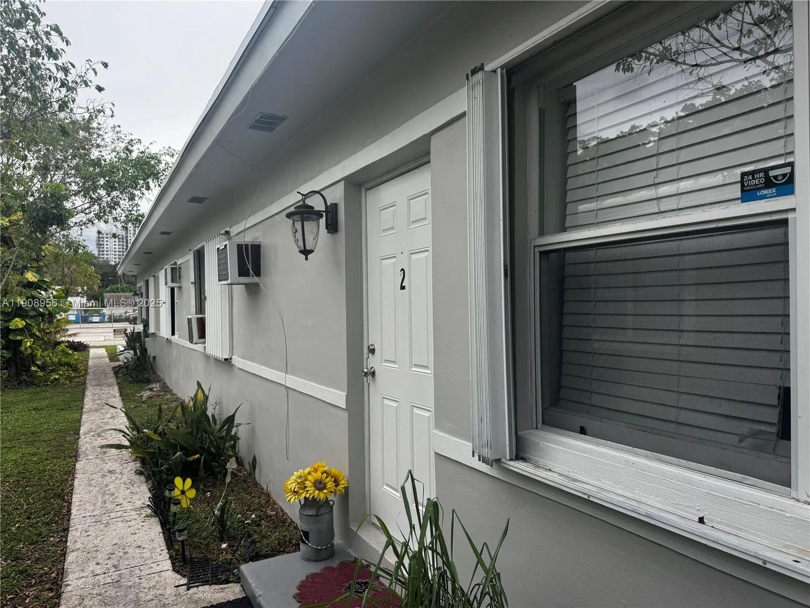 1719 Lincoln St 2 All Utilities Included, Hollywoo, Hollywood, Florida 33020, 1 Bedroom Bedrooms, ,1 BathroomBathrooms,Residential Lease,For Rent,1719 Lincoln St 2 All Utilities Included, Hollywoo,A11908956