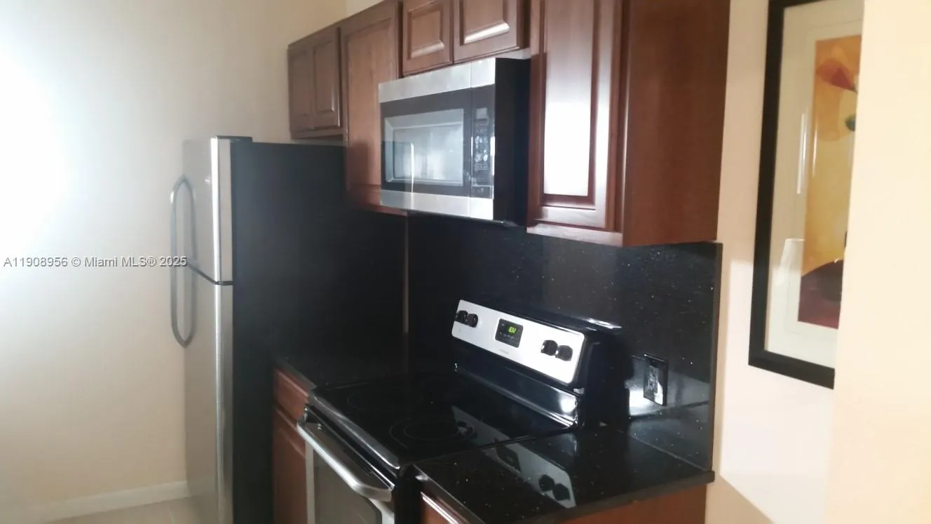1719 Lincoln St 2 All Utilities Included, Hollywoo, Hollywood, Florida 33020, 1 Bedroom Bedrooms, ,1 BathroomBathrooms,Residential Lease,For Rent,1719 Lincoln St 2 All Utilities Included, Hollywoo,A11908956