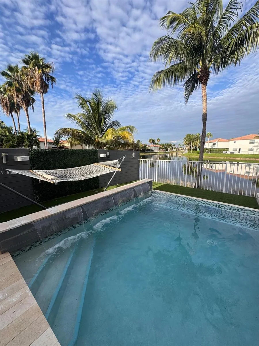 8850 Nw 98th Ct 8850, Doral, Florida 33178, Doral, Florida 33178, 5 Bedrooms Bedrooms, ,4 BathroomsBathrooms,Residential Lease,For Rent,8850 Nw 98th Ct 8850, Doral, Florida 33178,A11910094