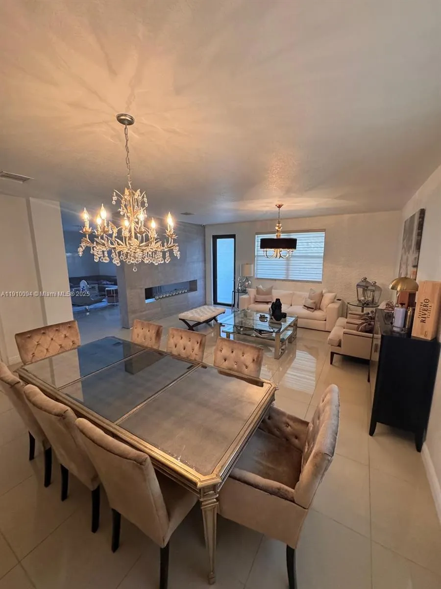 8850 Nw 98th Ct 8850, Doral, Florida 33178, Doral, Florida 33178, 5 Bedrooms Bedrooms, ,4 BathroomsBathrooms,Residential Lease,For Rent,8850 Nw 98th Ct 8850, Doral, Florida 33178,A11910094