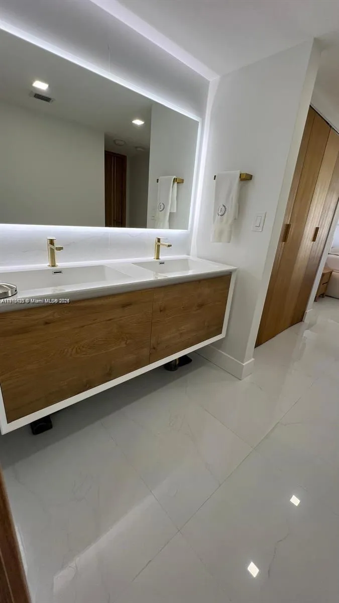 3900 Galt Ocean Dr 1614, Fort Lauderdale, Florida, Fort Lauderdale, Florida 33308, 1 Bedroom Bedrooms, ,1 BathroomBathrooms,Residential,For Sale,3900 Galt Ocean Dr 1614, Fort Lauderdale, Florida ,A11910123
