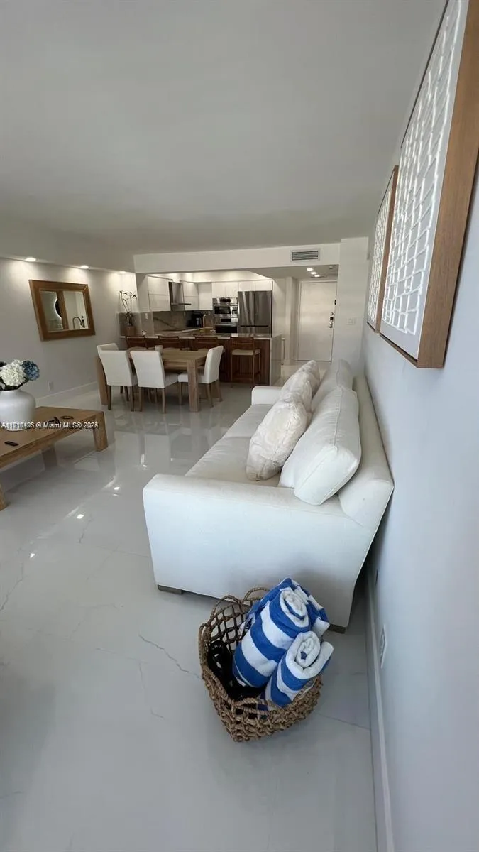 3900 Galt Ocean Dr 1614, Fort Lauderdale, Florida, Fort Lauderdale, Florida 33308, 1 Bedroom Bedrooms, ,1 BathroomBathrooms,Residential,For Sale,3900 Galt Ocean Dr 1614, Fort Lauderdale, Florida ,A11910123