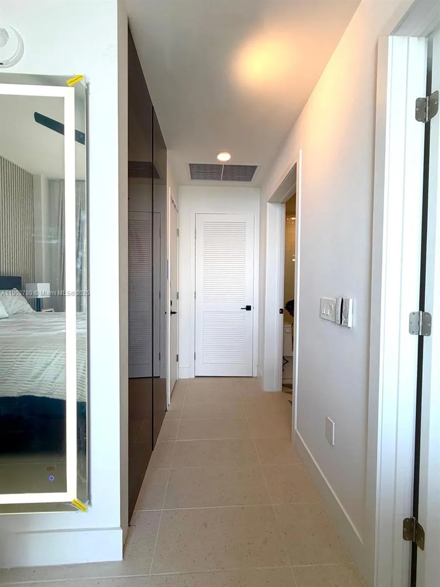 159 Ne 6th St Ph5014, Miami, Florida 33132, Miami, Florida 33132, 1 Bedroom Bedrooms, ,1 BathroomBathrooms,Residential Lease,For Rent,159 Ne 6th St Ph5014, Miami, Florida 33132,A11903780