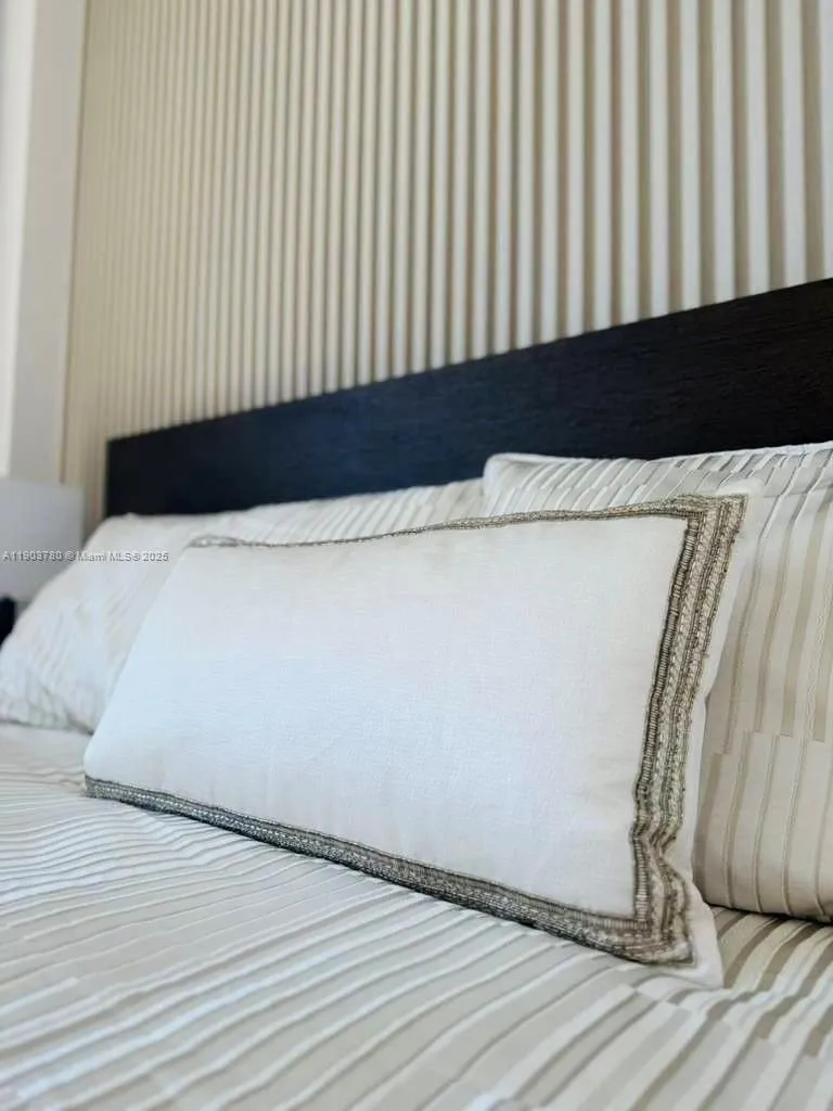 159 Ne 6th St Ph5014, Miami, Florida 33132, Miami, Florida 33132, 1 Bedroom Bedrooms, ,1 BathroomBathrooms,Residential Lease,For Rent,159 Ne 6th St Ph5014, Miami, Florida 33132,A11903780