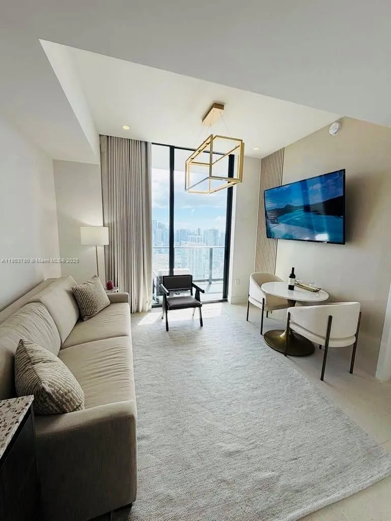 159 Ne 6th St Ph5014, Miami, Florida 33132, Miami, Florida 33132, 1 Bedroom Bedrooms, ,1 BathroomBathrooms,Residential Lease,For Rent,159 Ne 6th St Ph5014, Miami, Florida 33132,A11903780