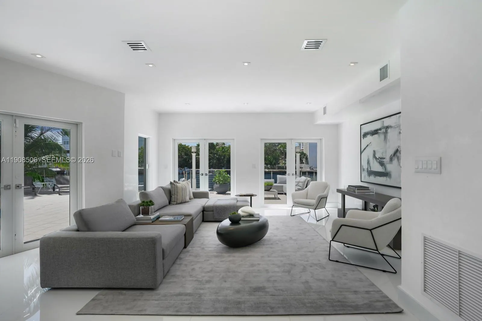 1040 S Shore Dr, Miami Beach, Florida 33141, Miami Beach, Florida 33141, 5 Bedrooms Bedrooms, ,5 BathroomsBathrooms,Residential,For Sale,1040 S Shore Dr, Miami Beach, Florida 33141,A11908506