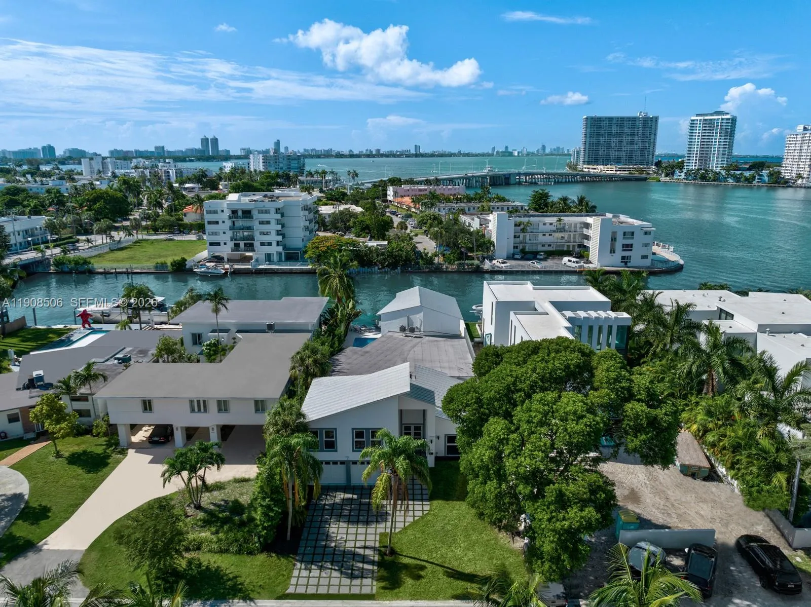 1040 S Shore Dr, Miami Beach, Florida 33141, Miami Beach, Florida 33141, 5 Bedrooms Bedrooms, ,5 BathroomsBathrooms,Residential,For Sale,1040 S Shore Dr, Miami Beach, Florida 33141,A11908506