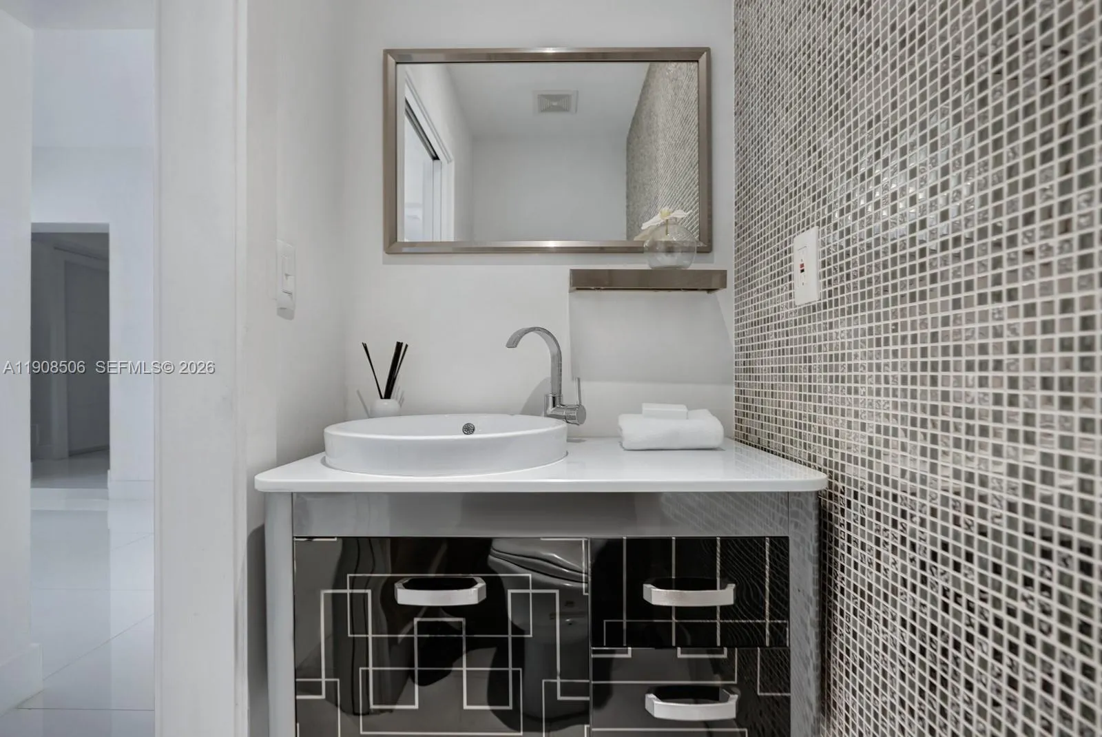 1040 S Shore Dr, Miami Beach, Florida 33141, Miami Beach, Florida 33141, 5 Bedrooms Bedrooms, ,5 BathroomsBathrooms,Residential,For Sale,1040 S Shore Dr, Miami Beach, Florida 33141,A11908506