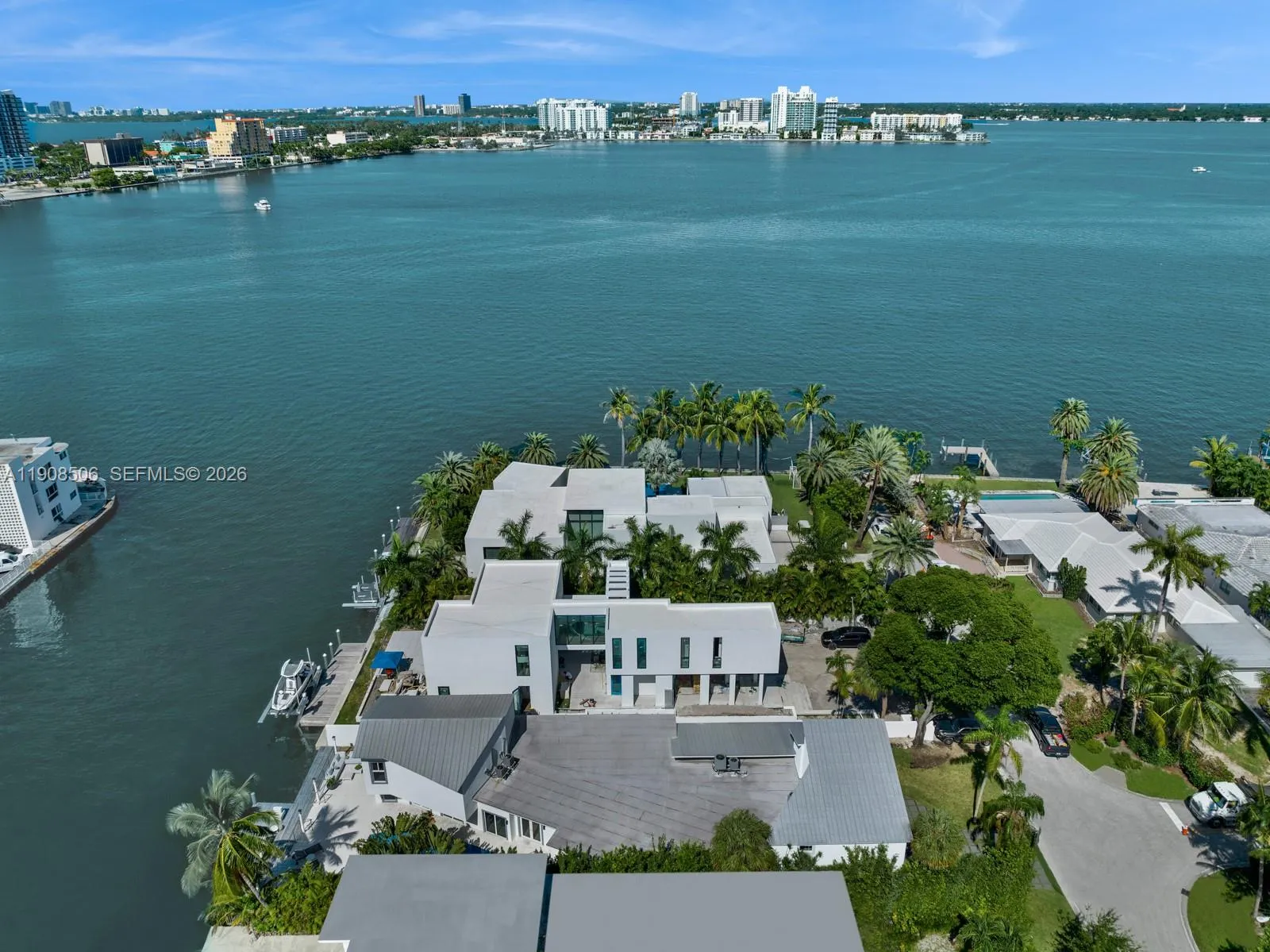 1040 S Shore Dr, Miami Beach, Florida 33141, Miami Beach, Florida 33141, 5 Bedrooms Bedrooms, ,5 BathroomsBathrooms,Residential,For Sale,1040 S Shore Dr, Miami Beach, Florida 33141,A11908506