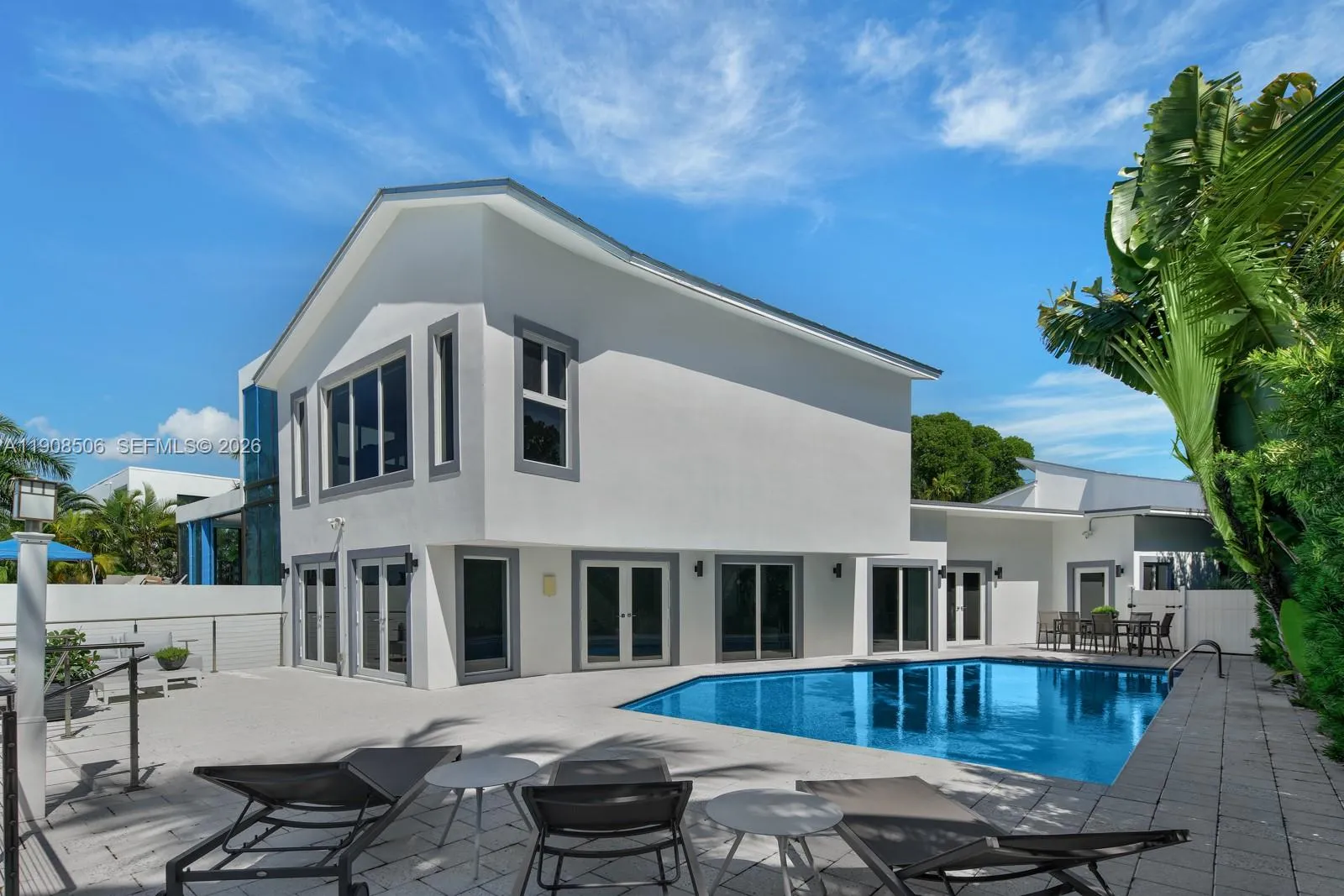 1040 S Shore Dr, Miami Beach, Florida 33141, Miami Beach, Florida 33141, 5 Bedrooms Bedrooms, ,5 BathroomsBathrooms,Residential,For Sale,1040 S Shore Dr, Miami Beach, Florida 33141,A11908506