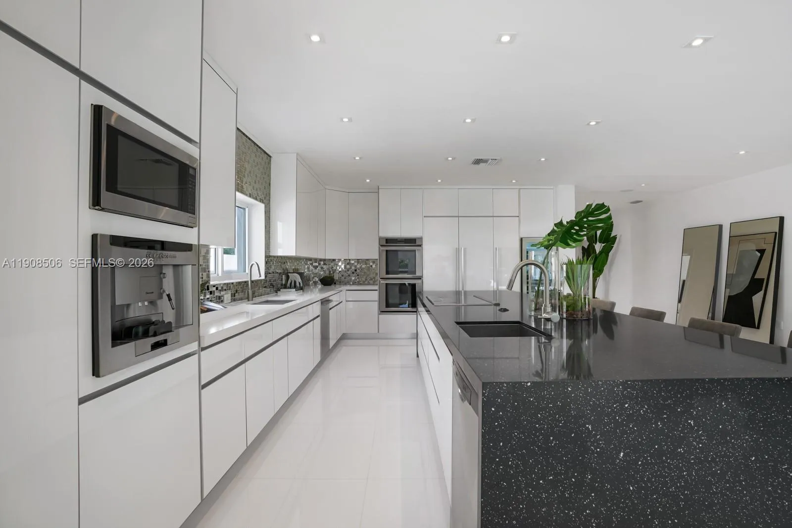 1040 S Shore Dr, Miami Beach, Florida 33141, Miami Beach, Florida 33141, 5 Bedrooms Bedrooms, ,5 BathroomsBathrooms,Residential,For Sale,1040 S Shore Dr, Miami Beach, Florida 33141,A11908506