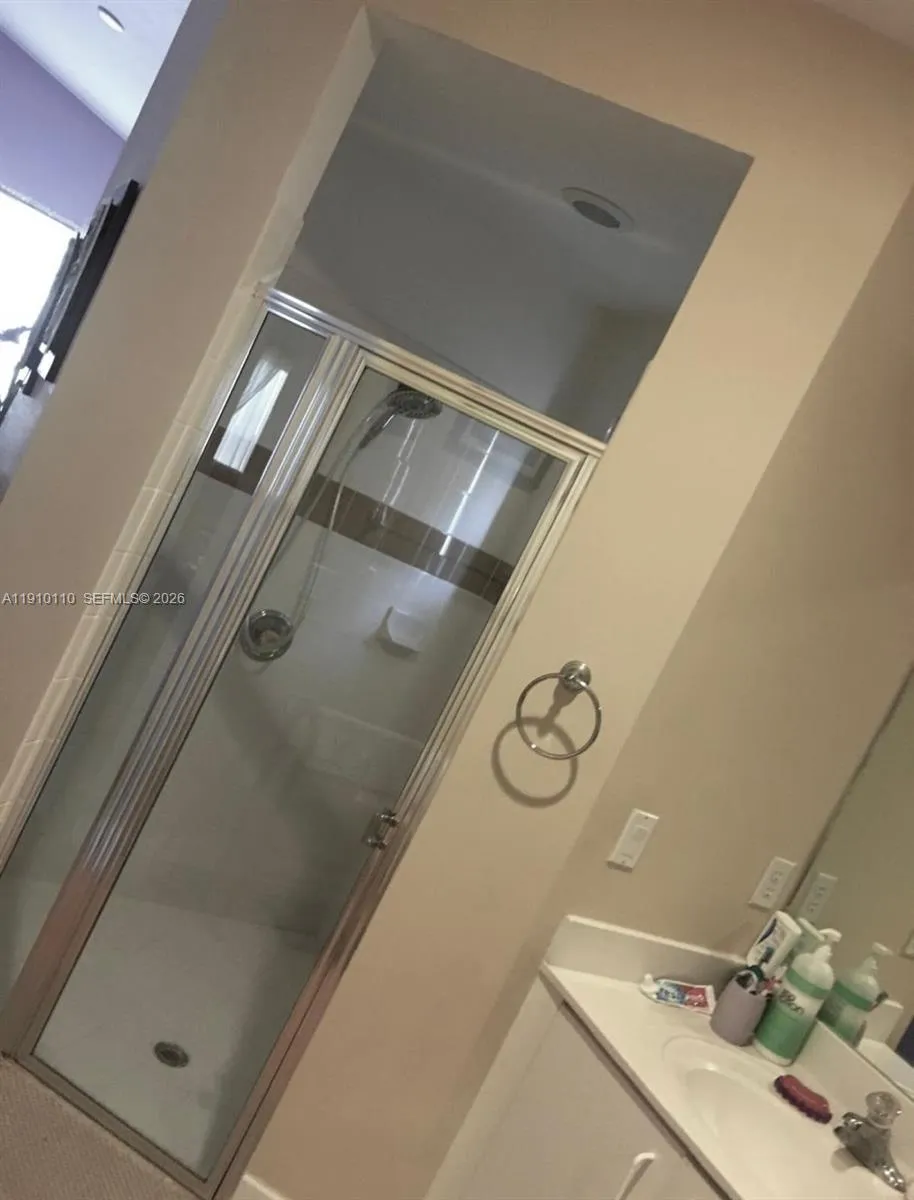 2nd bathroom