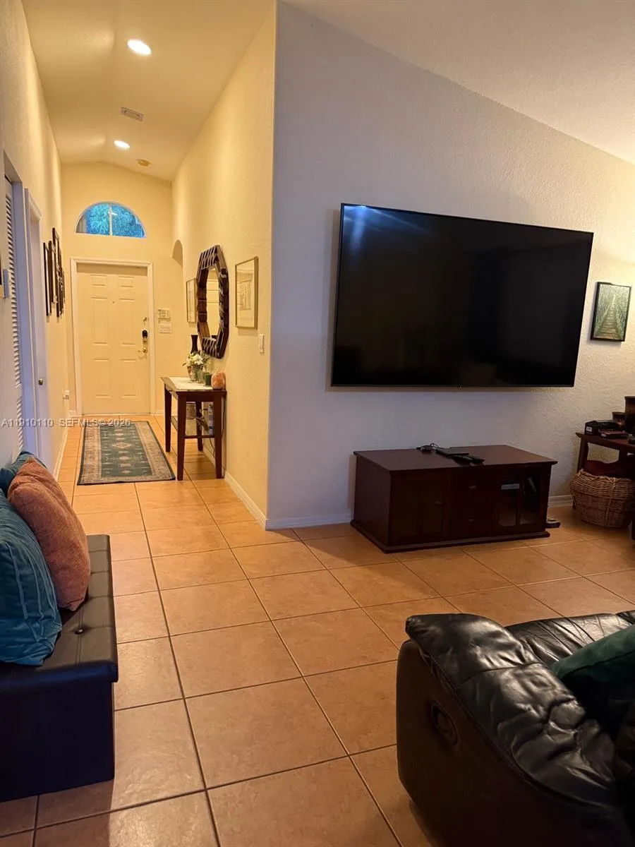 2065 Se 14th St, Homestead, Florida 33035, Homestead, Florida 33035, 3 Bedrooms Bedrooms, ,2 BathroomsBathrooms,Residential,For Sale,2065 Se 14th St, Homestead, Florida 33035,A11910110