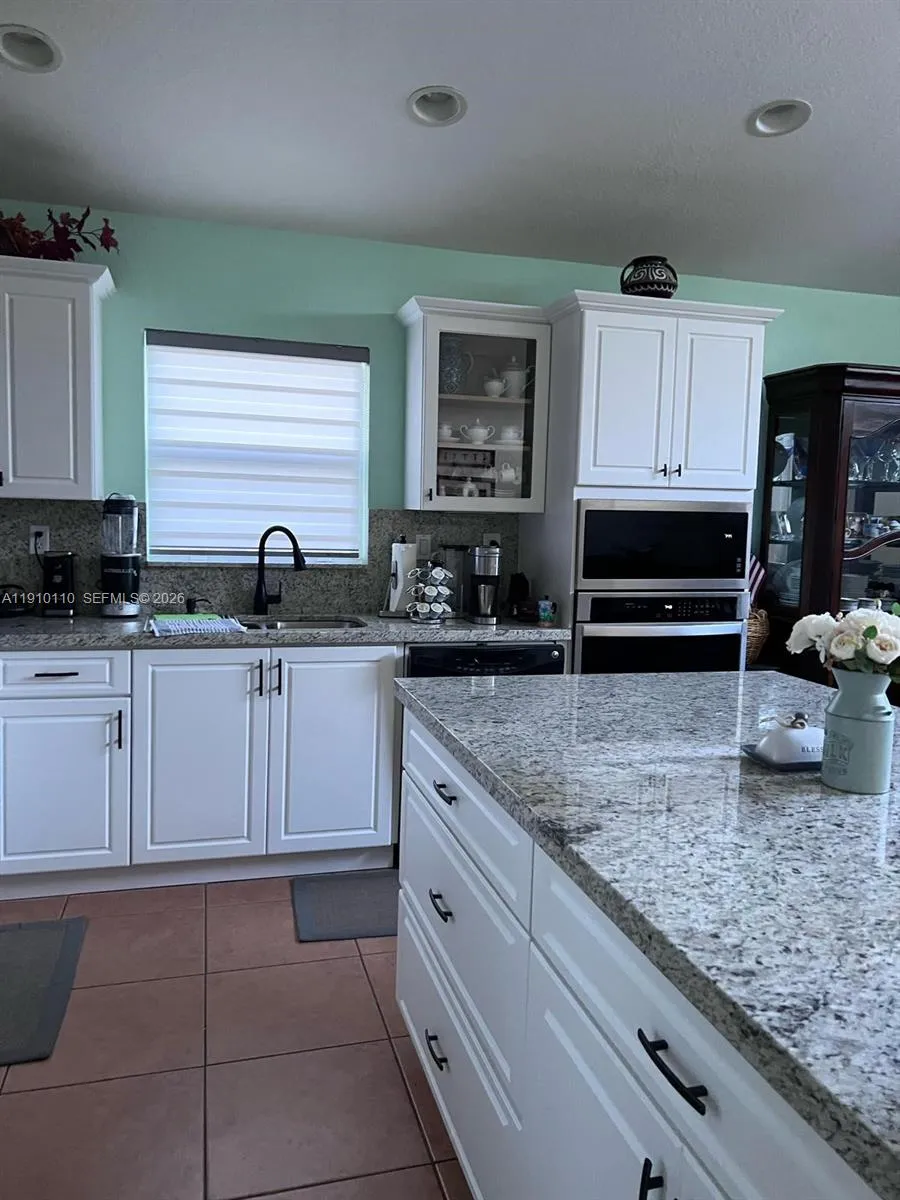 2065 Se 14th St, Homestead, Florida 33035, Homestead, Florida 33035, 3 Bedrooms Bedrooms, ,2 BathroomsBathrooms,Residential,For Sale,2065 Se 14th St, Homestead, Florida 33035,A11910110