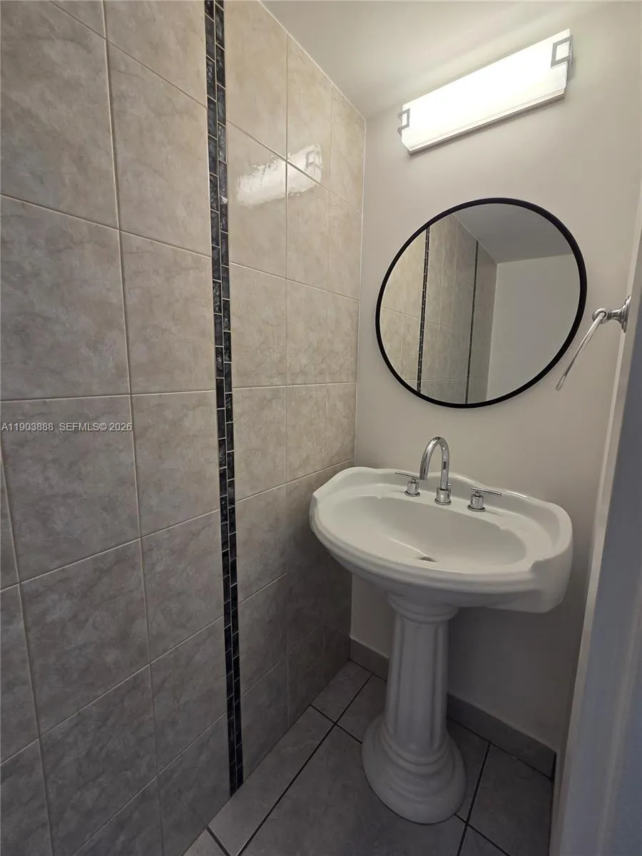 2821 N Miami Beach Blvd 5o, North Miami Beach, Flo, North Miami Beach, Florida 33160, 1 Bedroom Bedrooms, ,1 BathroomBathrooms,Residential,For Sale,2821 N Miami Beach Blvd 5o, North Miami Beach, Flo,A11903888
