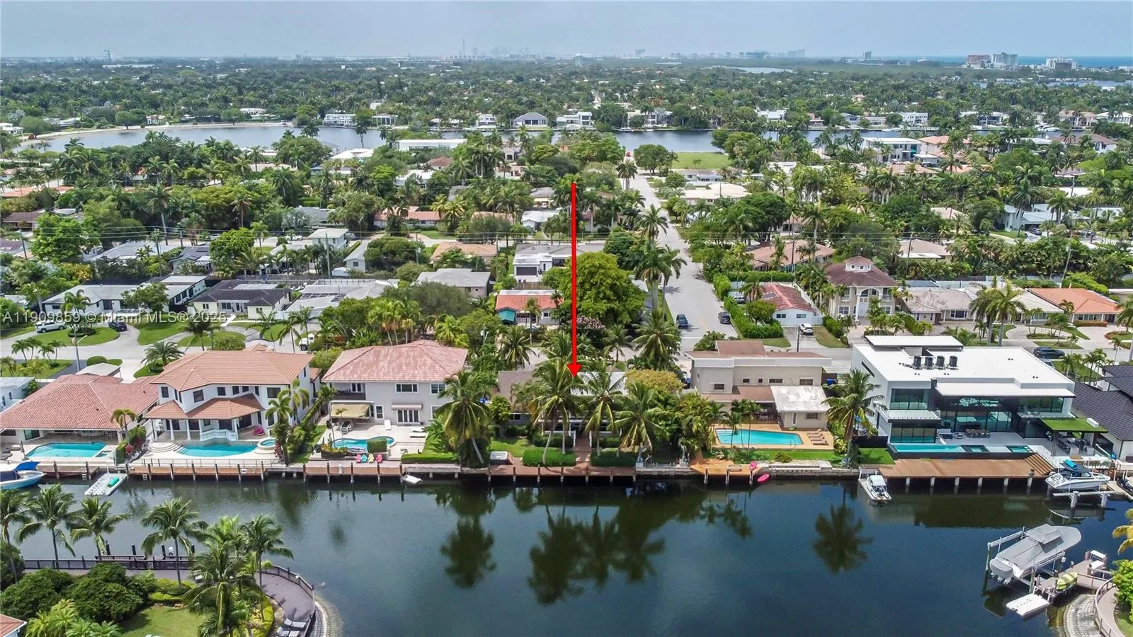 1108 Washington St, Hollywood, Florida 33019, Hollywood, Florida 33019, 5 Bedrooms Bedrooms, ,2 BathroomsBathrooms,Residential,For Sale,1108 Washington St, Hollywood, Florida 33019,A11909859