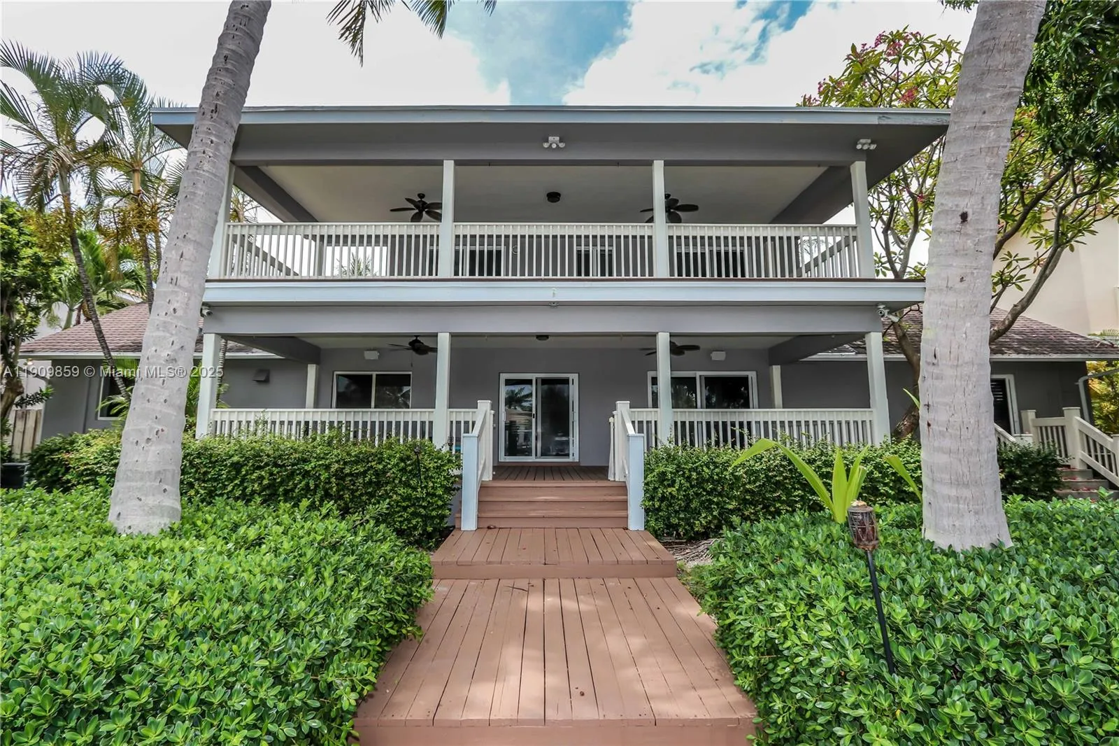 1108 Washington St, Hollywood, Florida 33019, Hollywood, Florida 33019, 5 Bedrooms Bedrooms, ,2 BathroomsBathrooms,Residential,For Sale,1108 Washington St, Hollywood, Florida 33019,A11909859