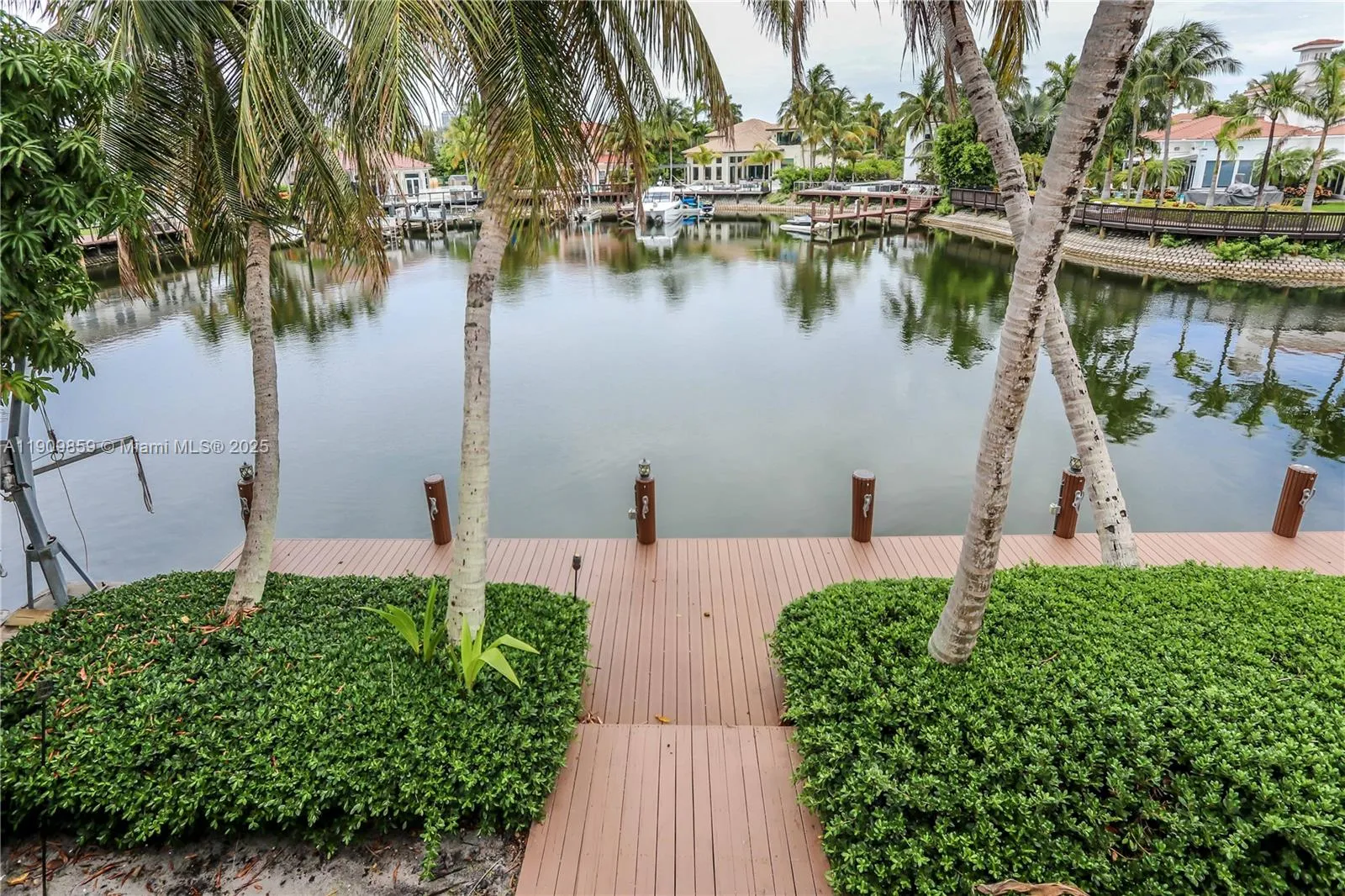 1108 Washington St, Hollywood, Florida 33019, Hollywood, Florida 33019, 5 Bedrooms Bedrooms, ,2 BathroomsBathrooms,Residential,For Sale,1108 Washington St, Hollywood, Florida 33019,A11909859