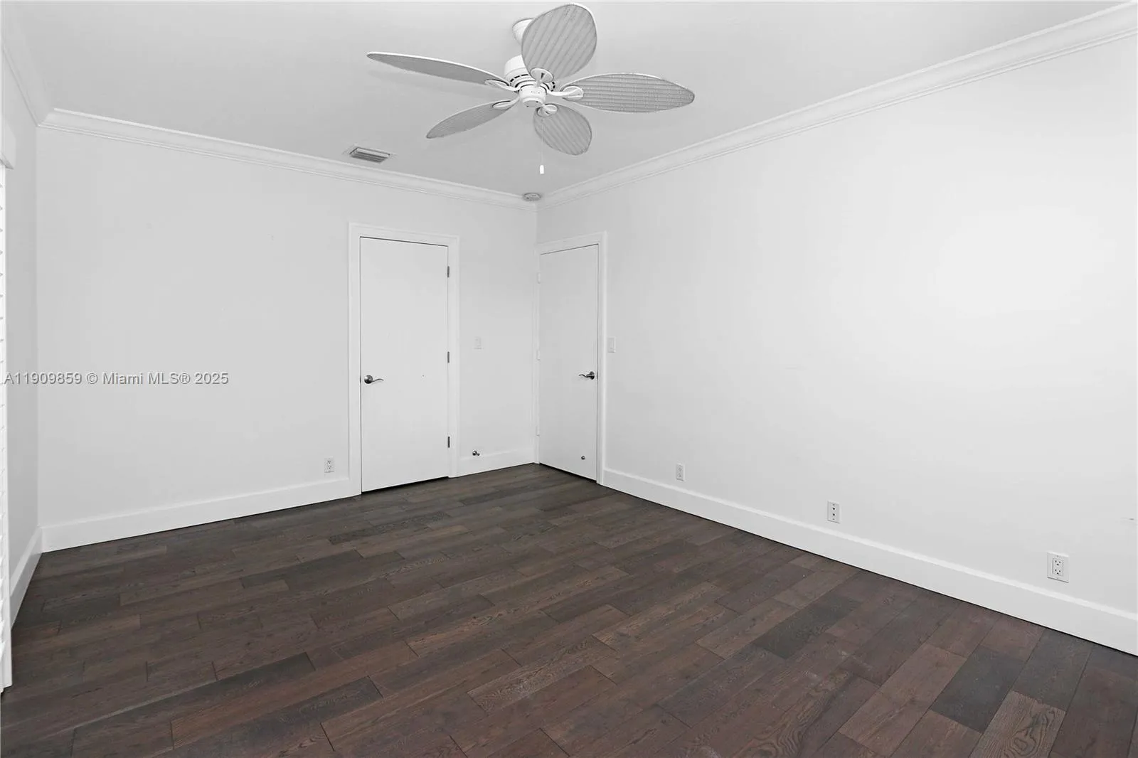 1108 Washington St, Hollywood, Florida 33019, Hollywood, Florida 33019, 5 Bedrooms Bedrooms, ,2 BathroomsBathrooms,Residential,For Sale,1108 Washington St, Hollywood, Florida 33019,A11909859