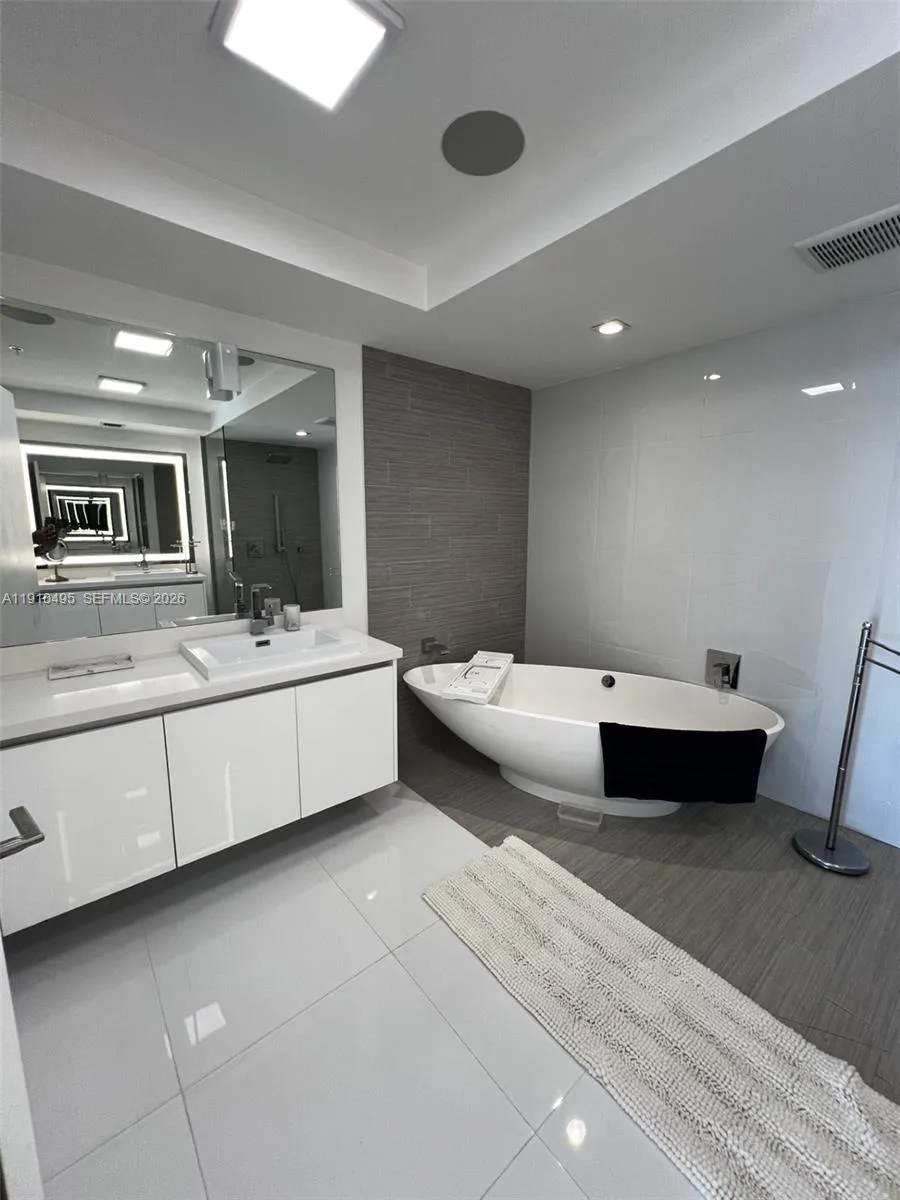 330 Sunny Isles Blvd 5-1008, Sunny Isles Beach, Fl, Sunny Isles Beach, Florida 33160, 3 Bedrooms Bedrooms, ,3 BathroomsBathrooms,Residential,For Sale,330 Sunny Isles Blvd 5-1008, Sunny Isles Beach, Fl,A11910495